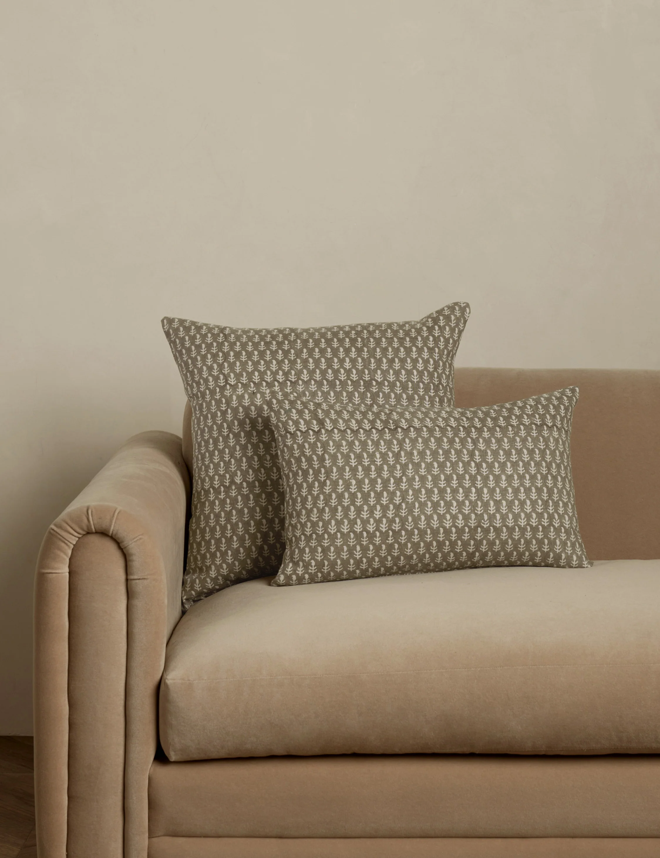 Agnes Linen Pillow - Image 6