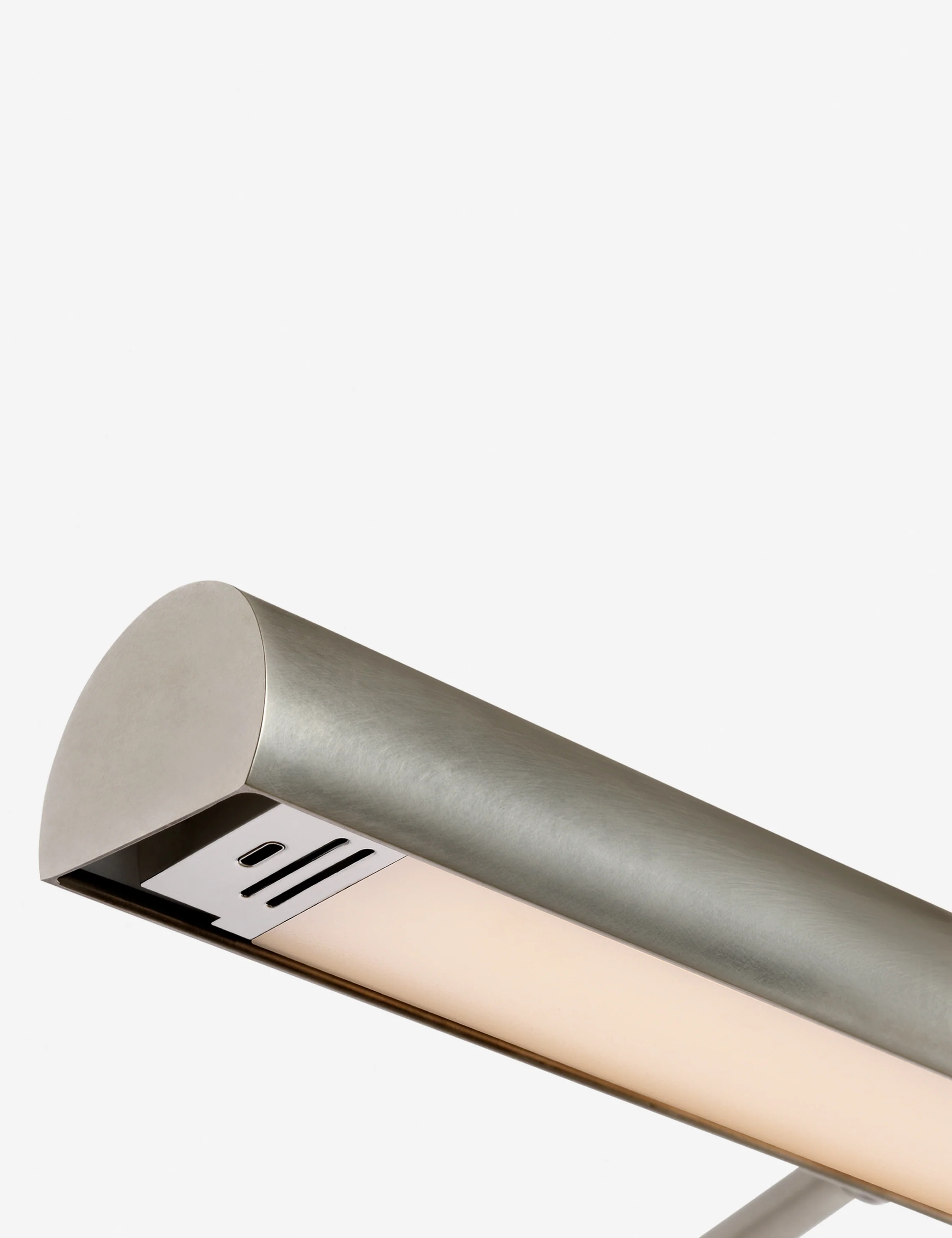 Alvarez Cordless Picture Light - Image 7