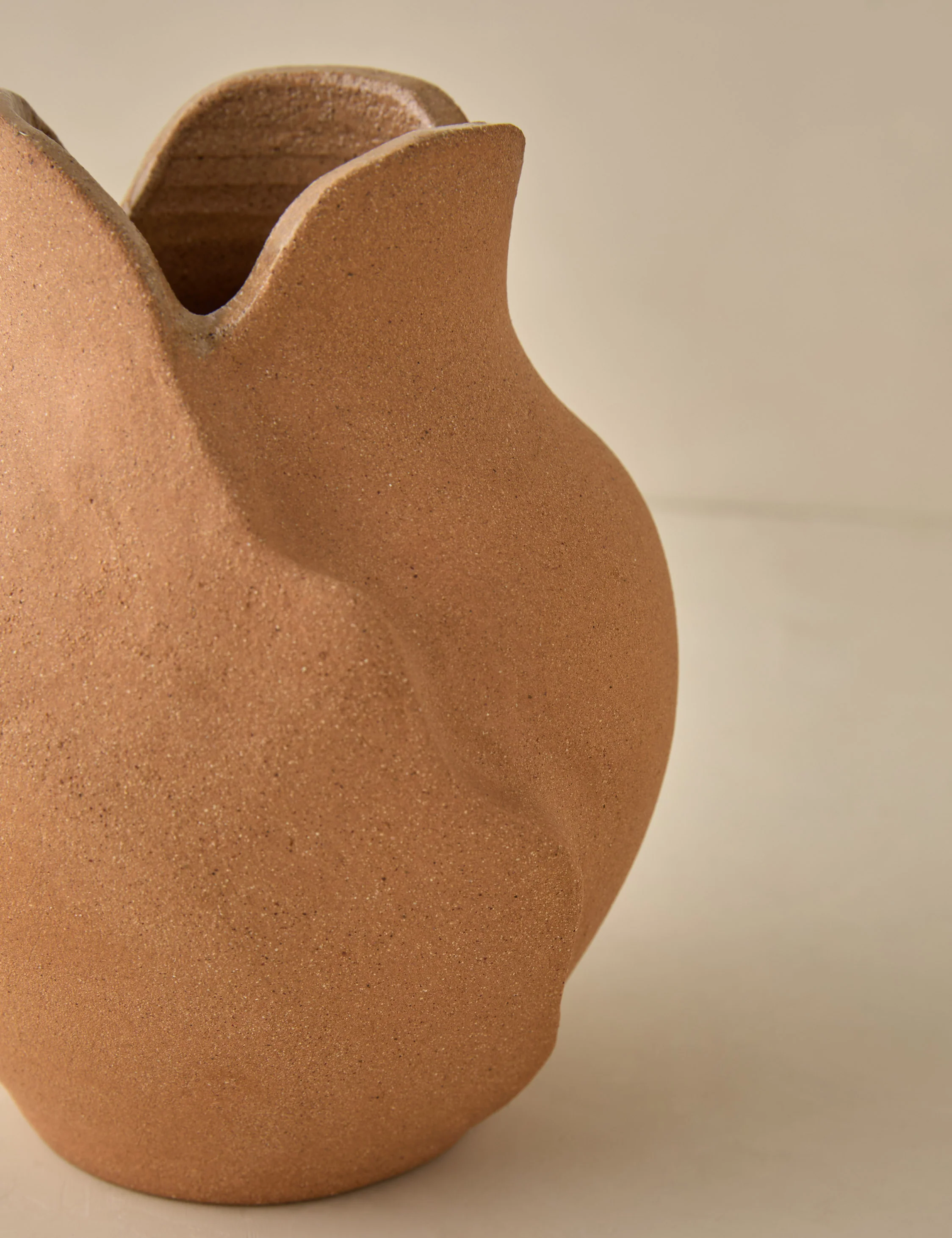 Amelia Vase by dumæ - Image 5