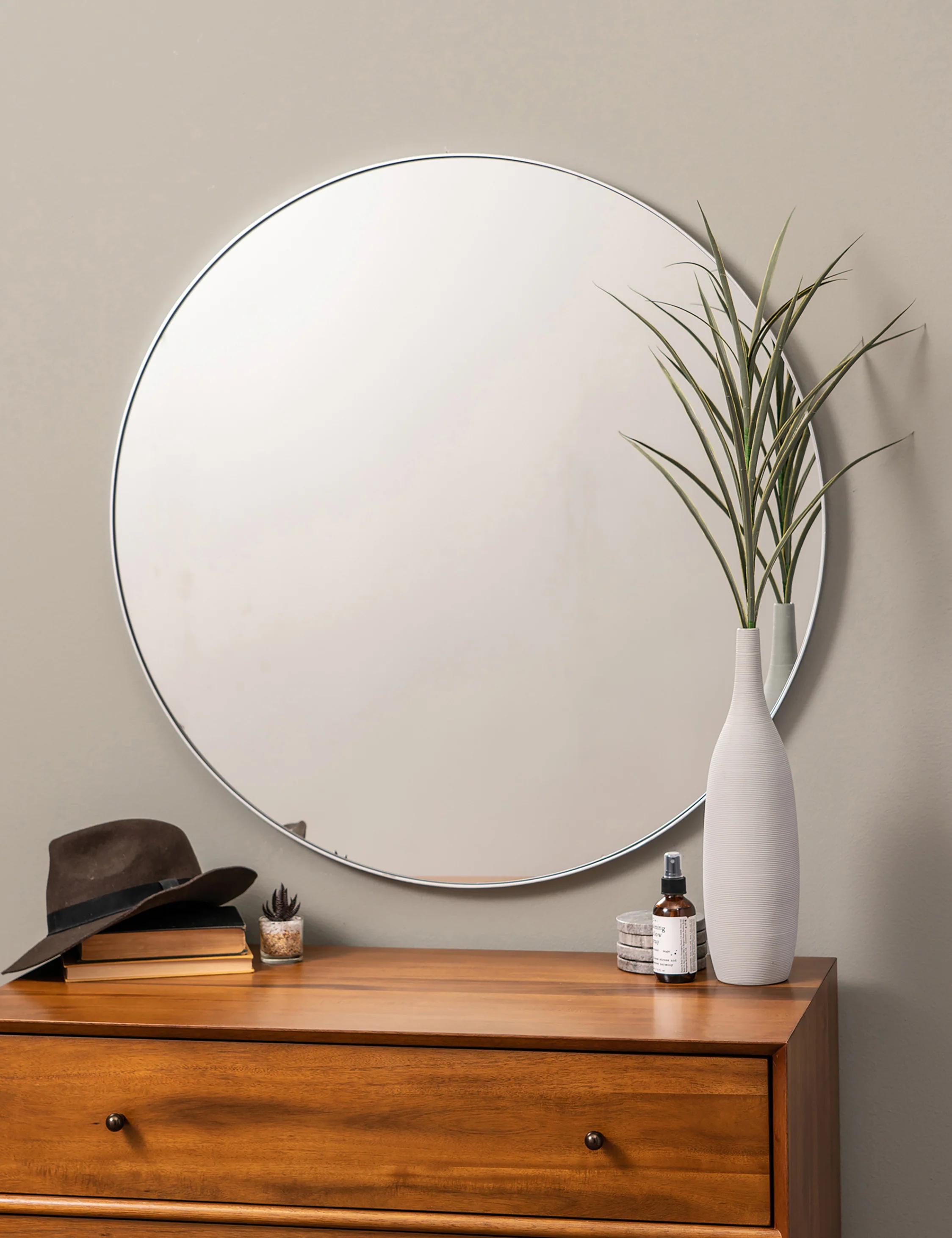 Apryl Round Mirror - Image 8