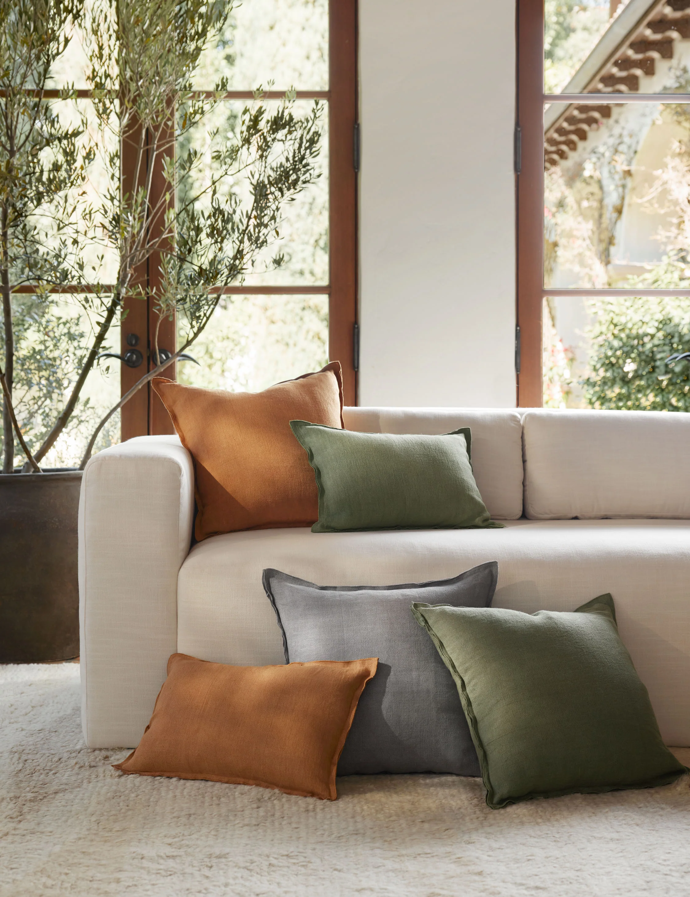 Arlo Linen Pillow - Image 127