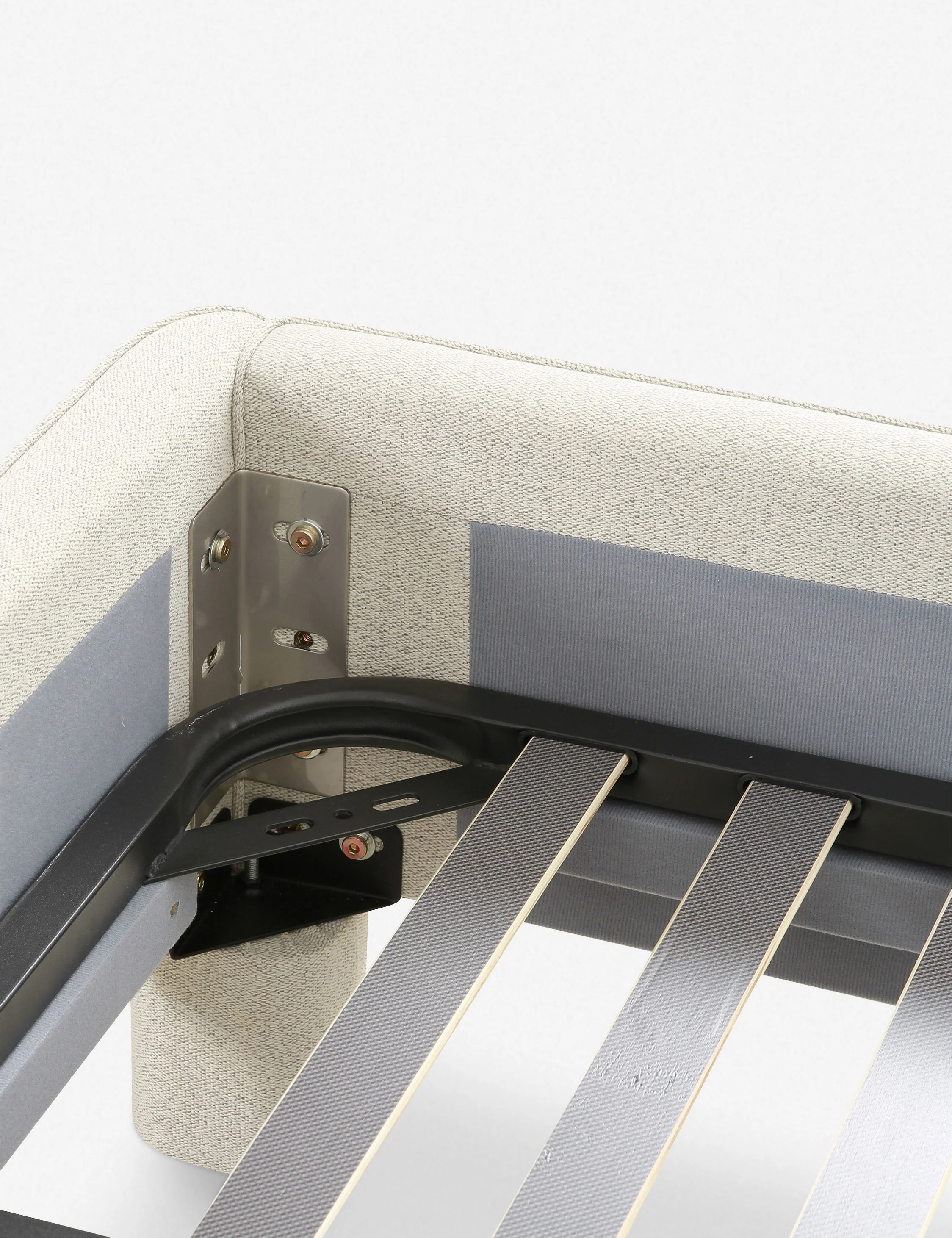 Asner Platform Bed - Image 11