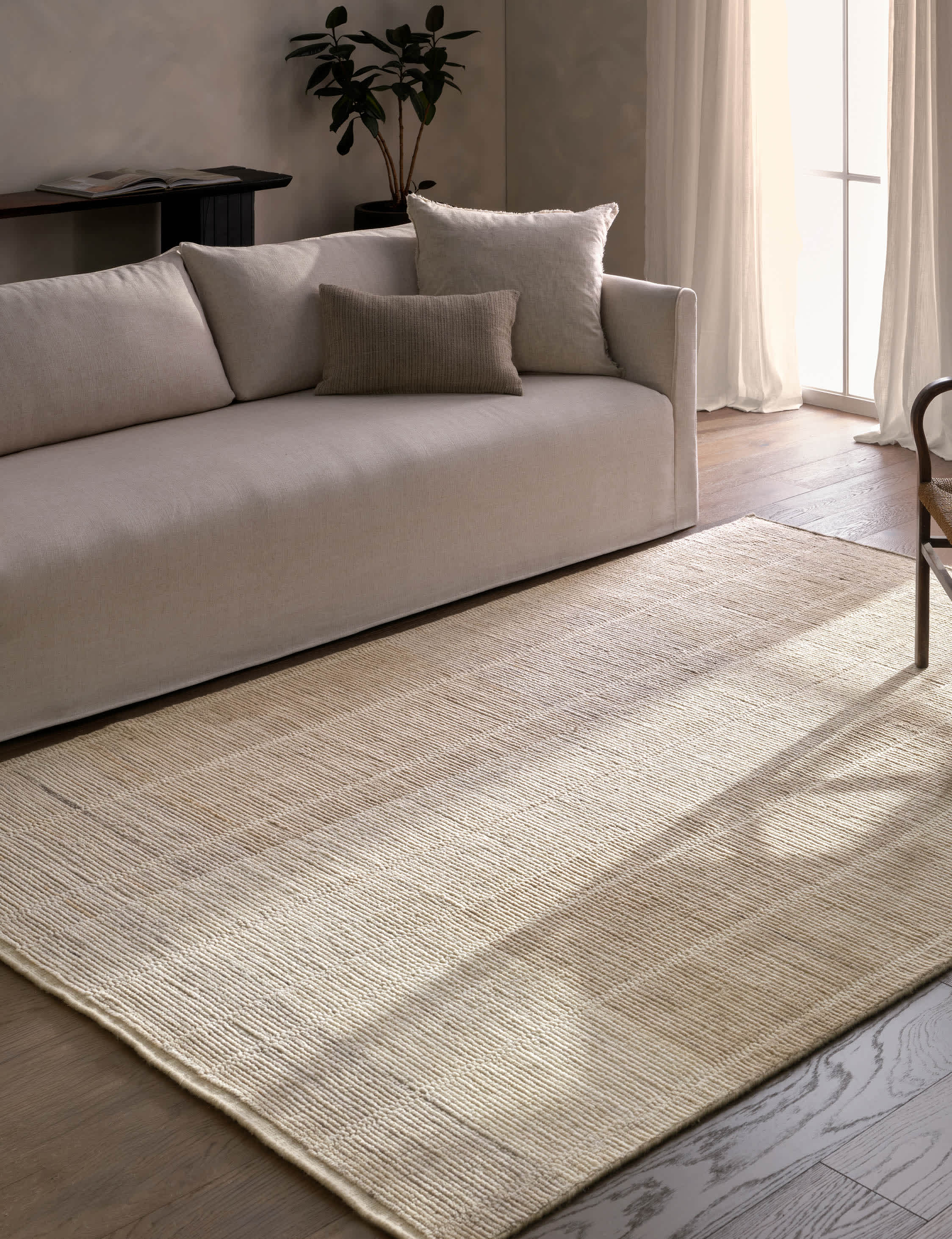 Bardot Handwoven Wool Rug - Image 4