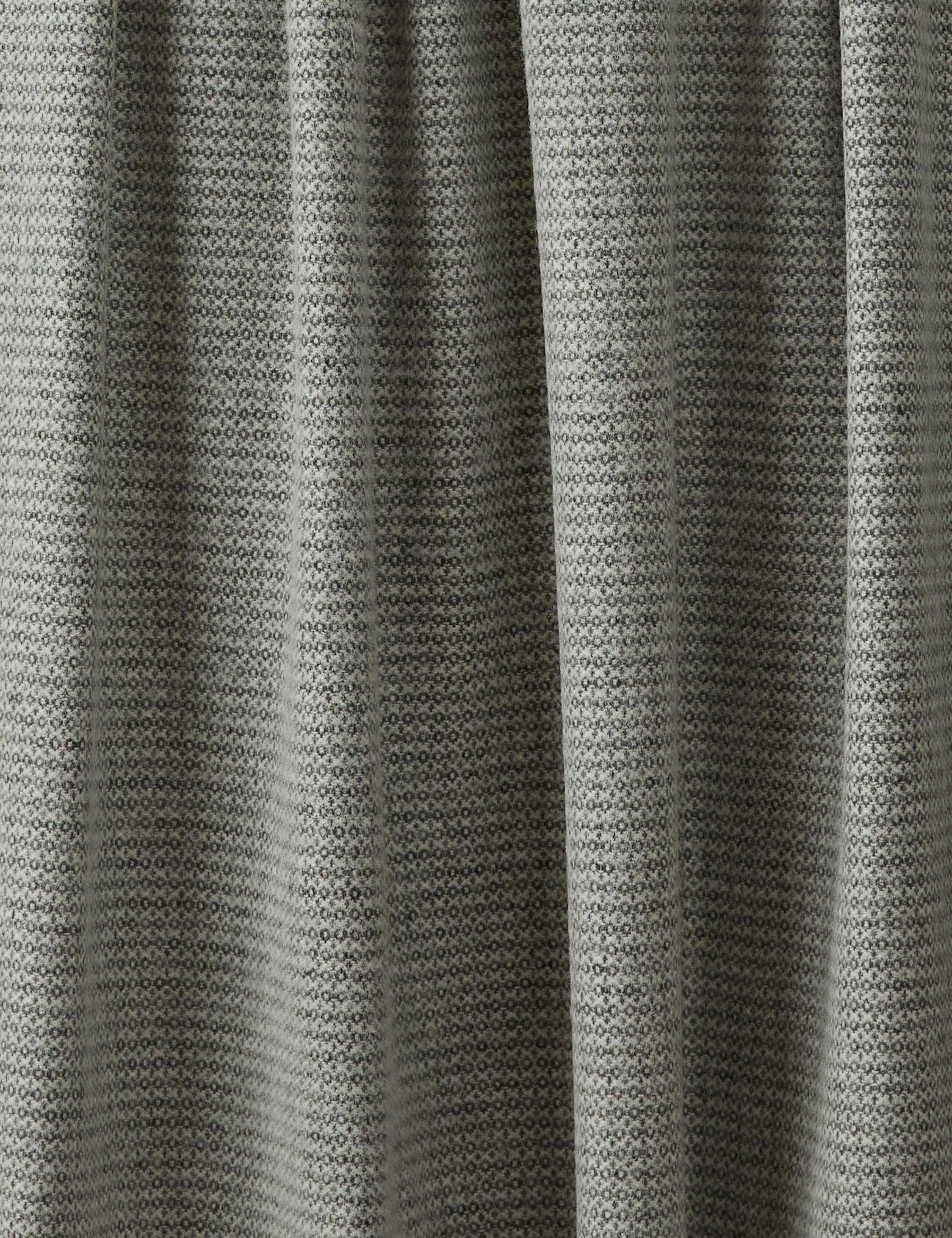 Beaumont Lambswool Throw - Image 4