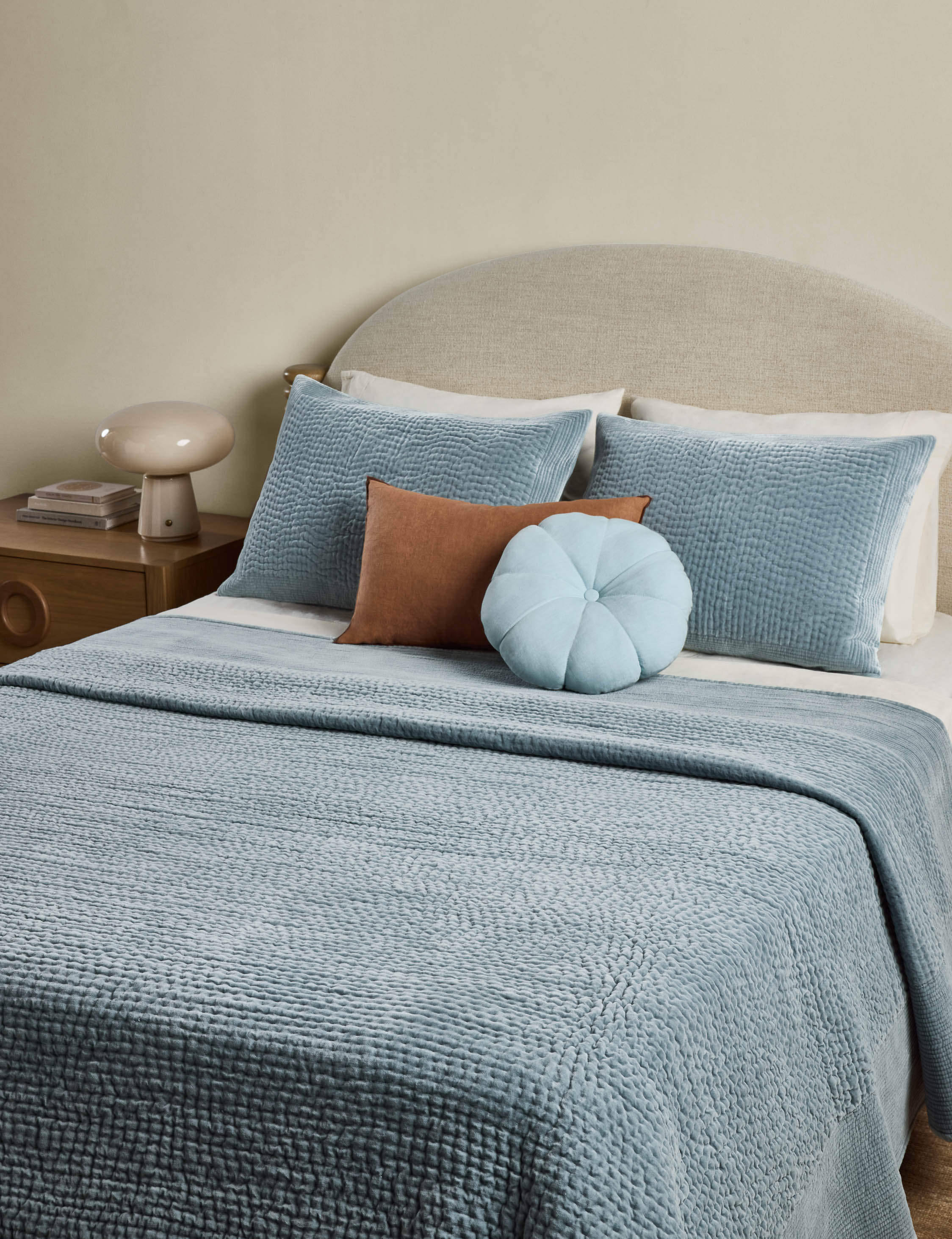 Bloomfield Velvet Quilt - Image 2