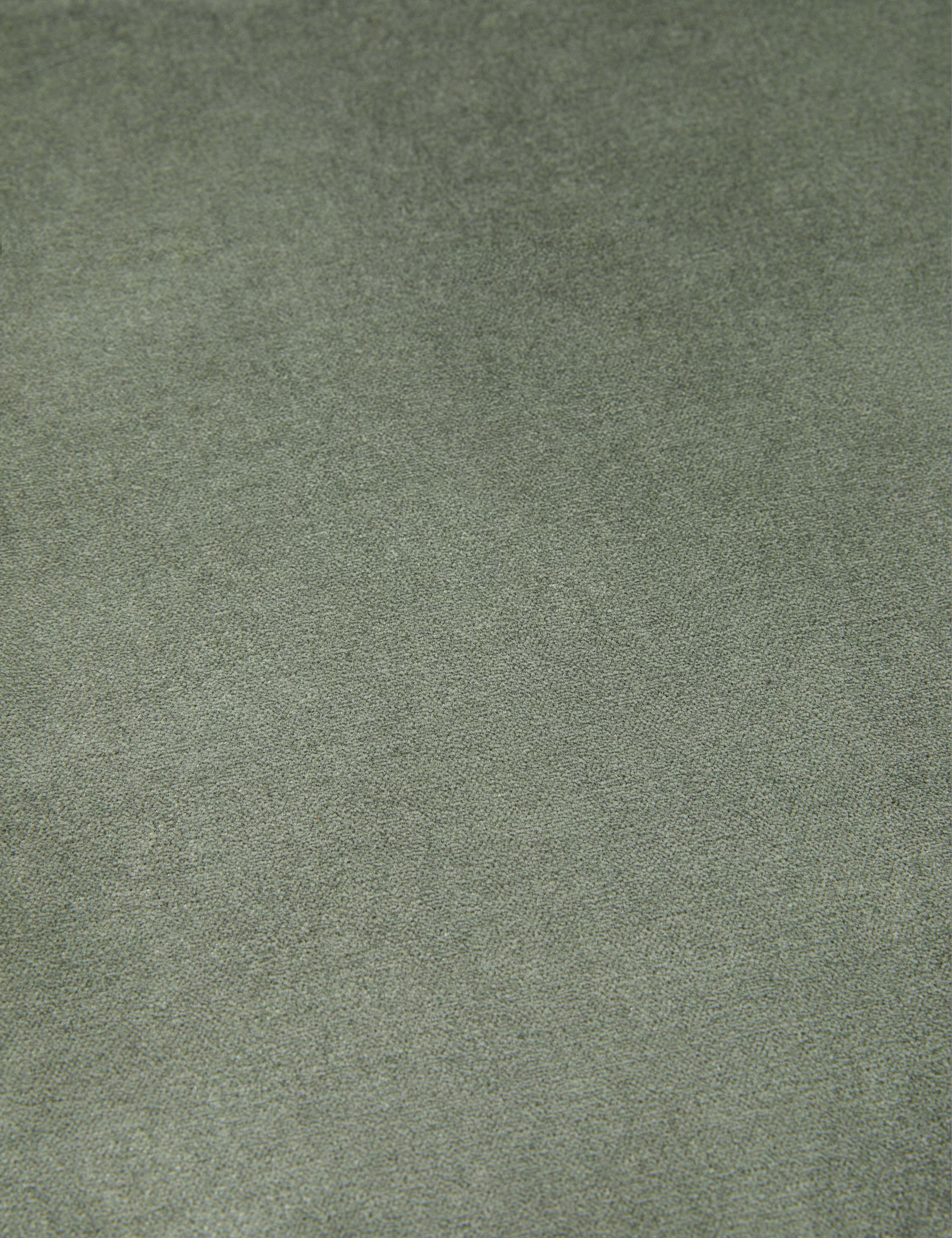 Brandis Velvet Tree Skirt - Image 10