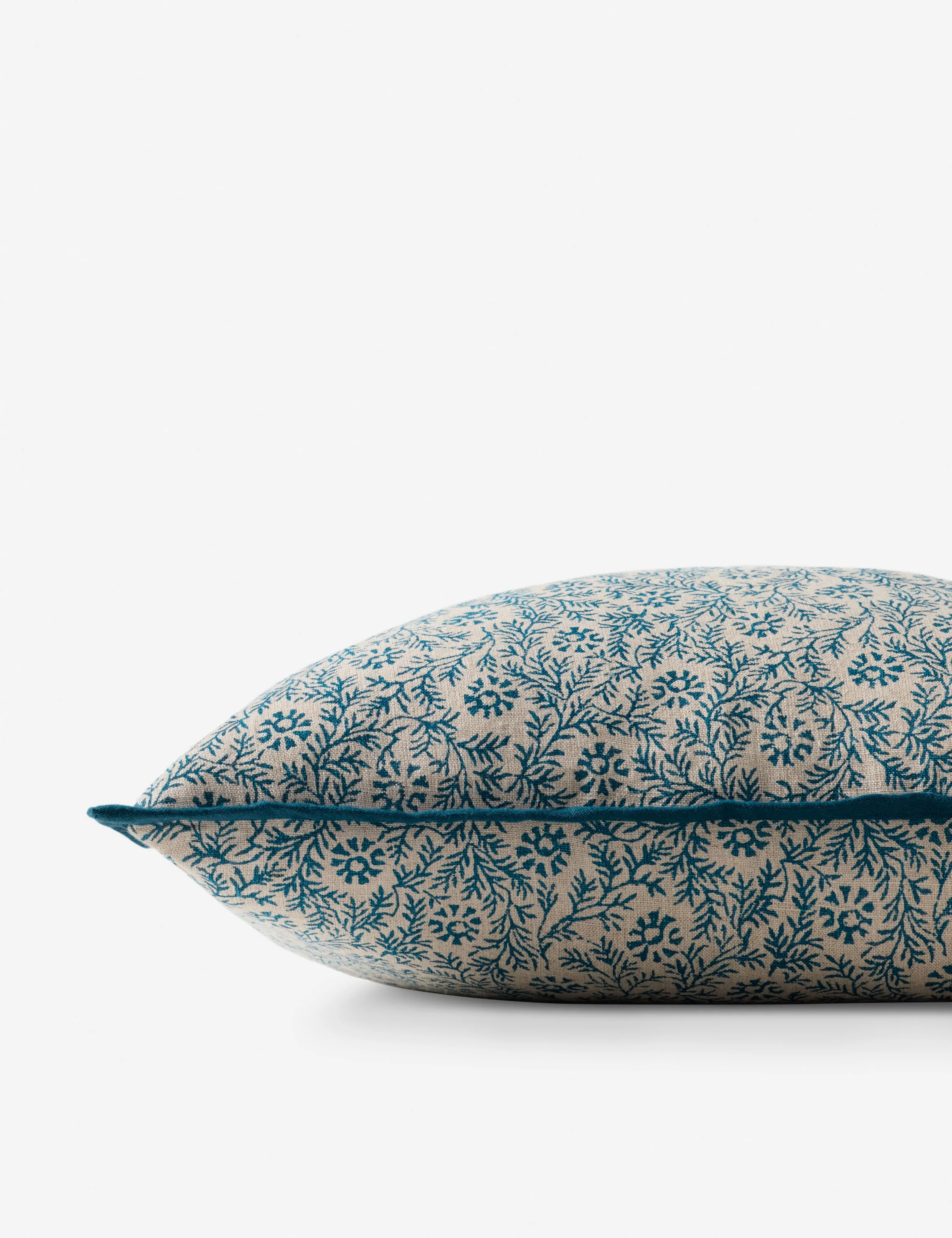 Brittany Linen Pillow - Image 5