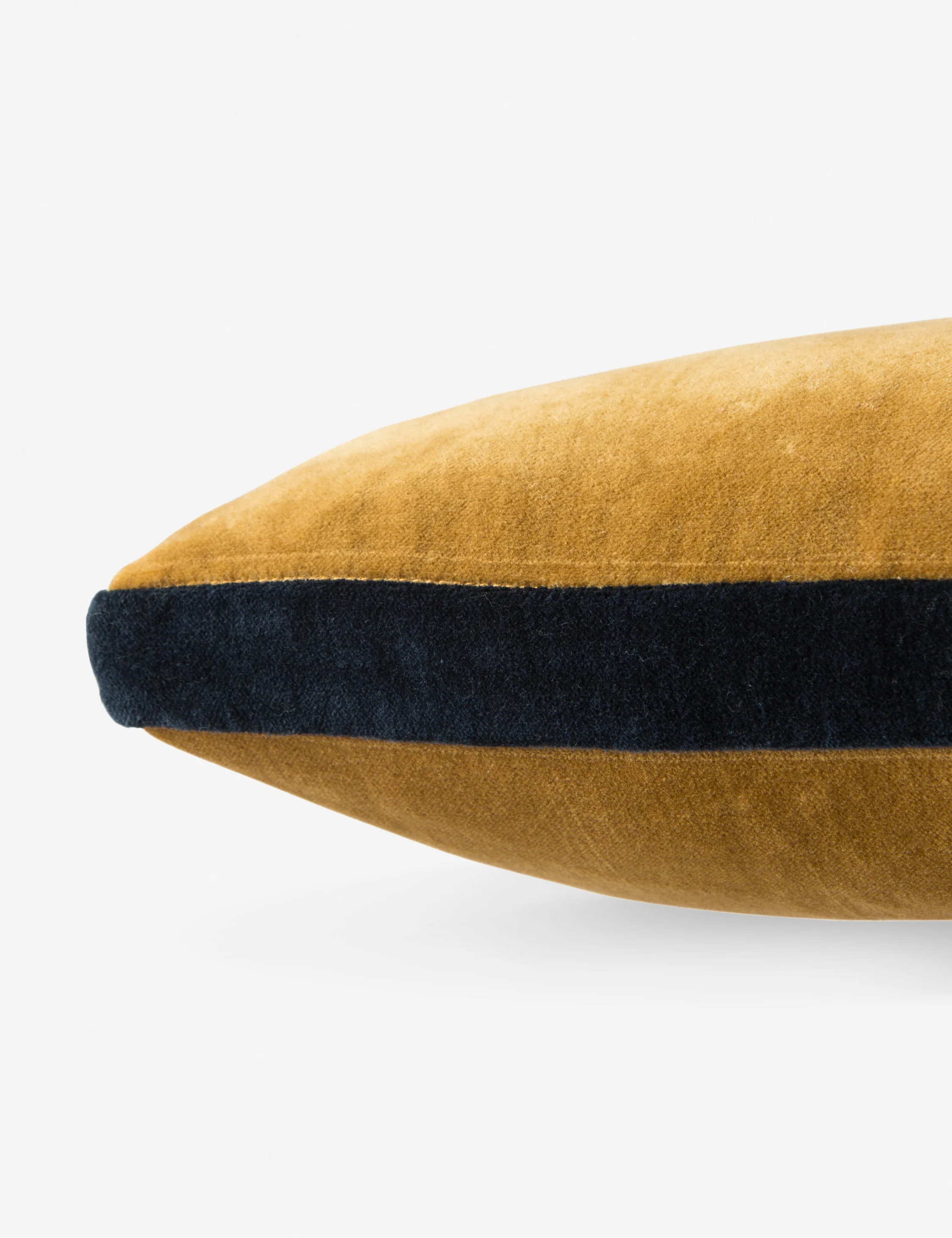 Clune Pillow - Image 8