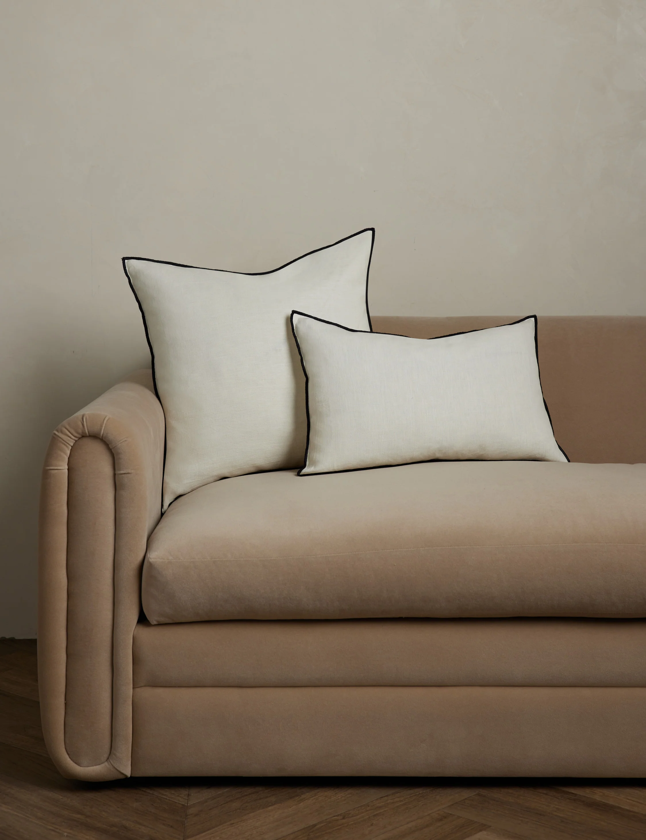 Carys Contrast Linen Pillow - Image 16