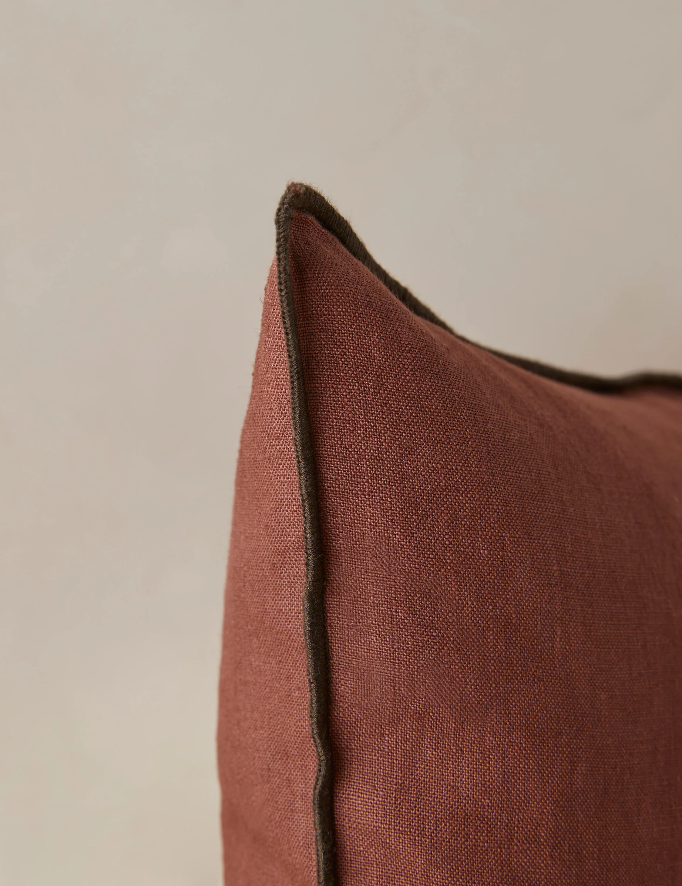 Carys Contrast Linen Pillow - Image 24