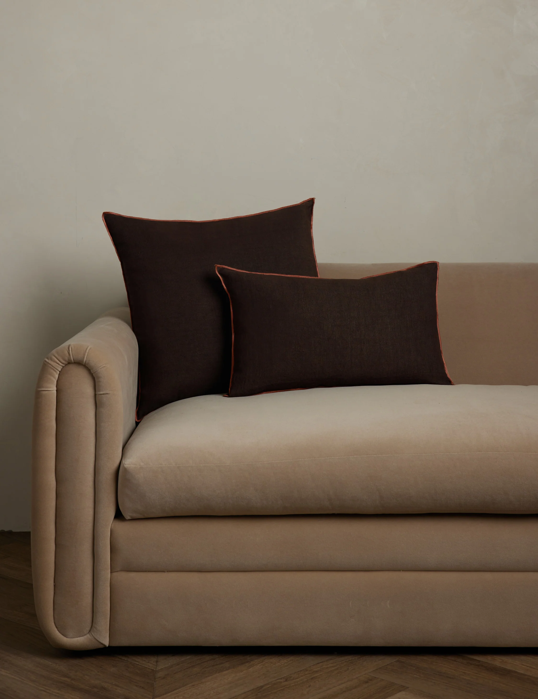 Carys Contrast Linen Pillow - Image 33