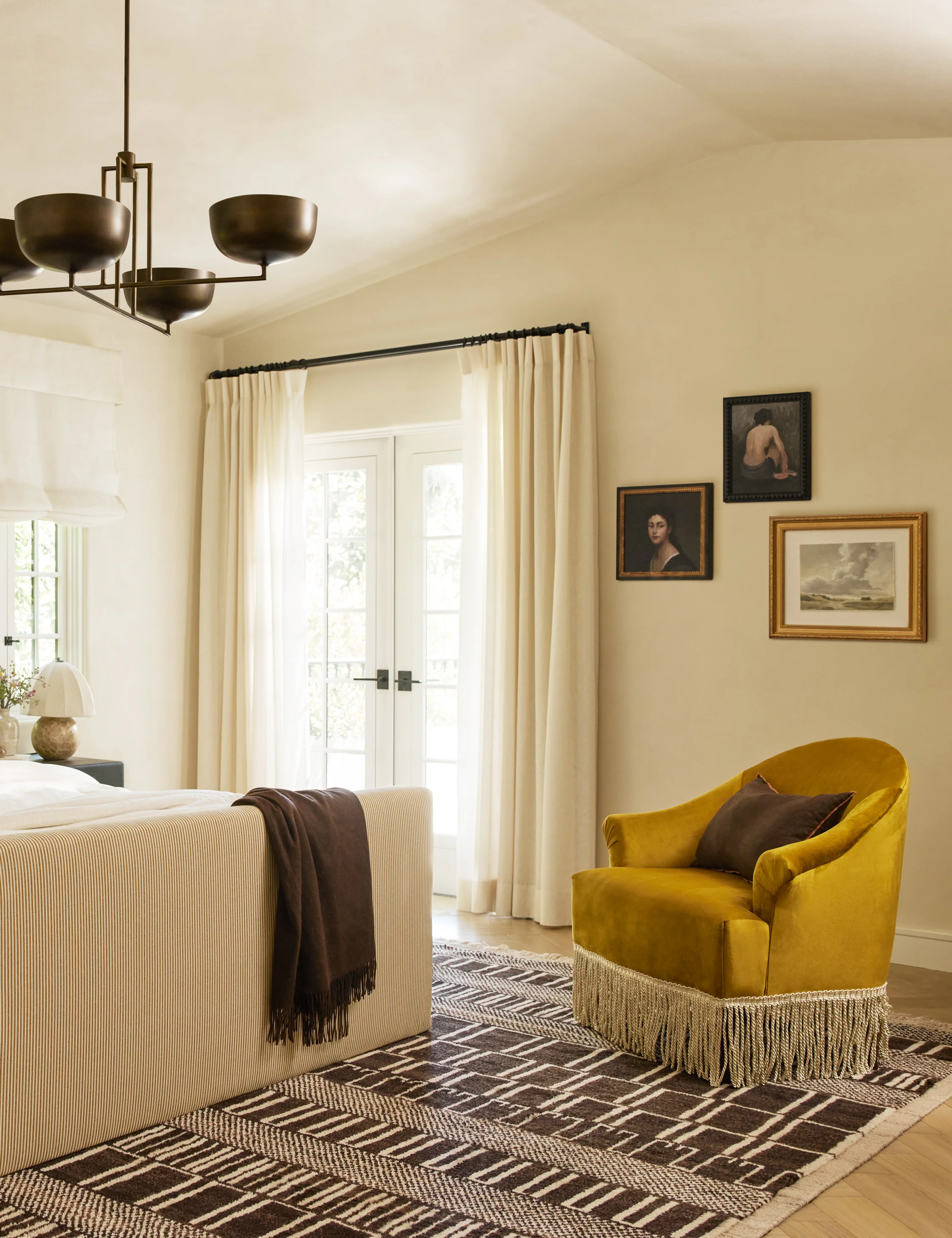 Carys Contrast Linen Pillow - Image 36