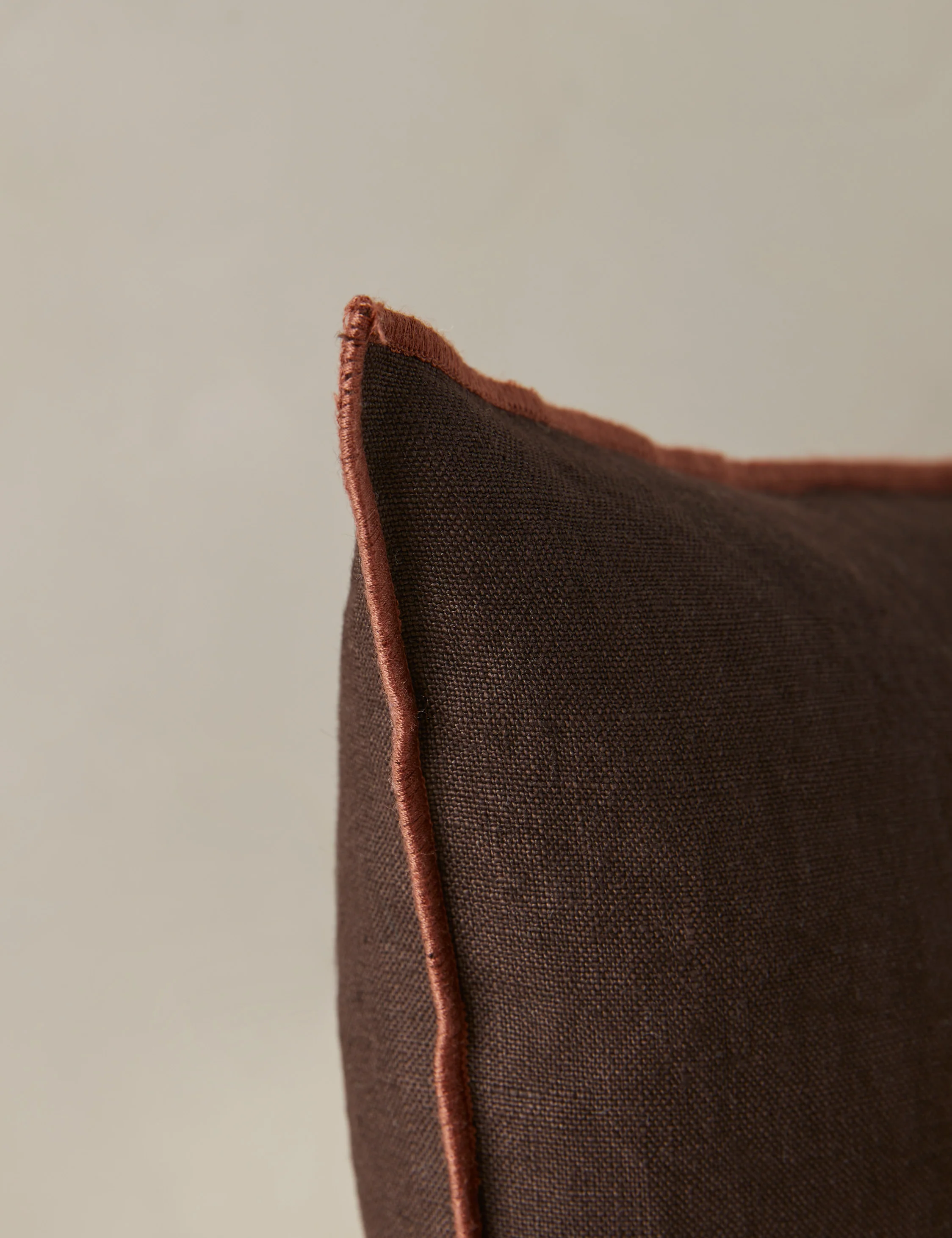 Carys Contrast Linen Pillow - Image 37