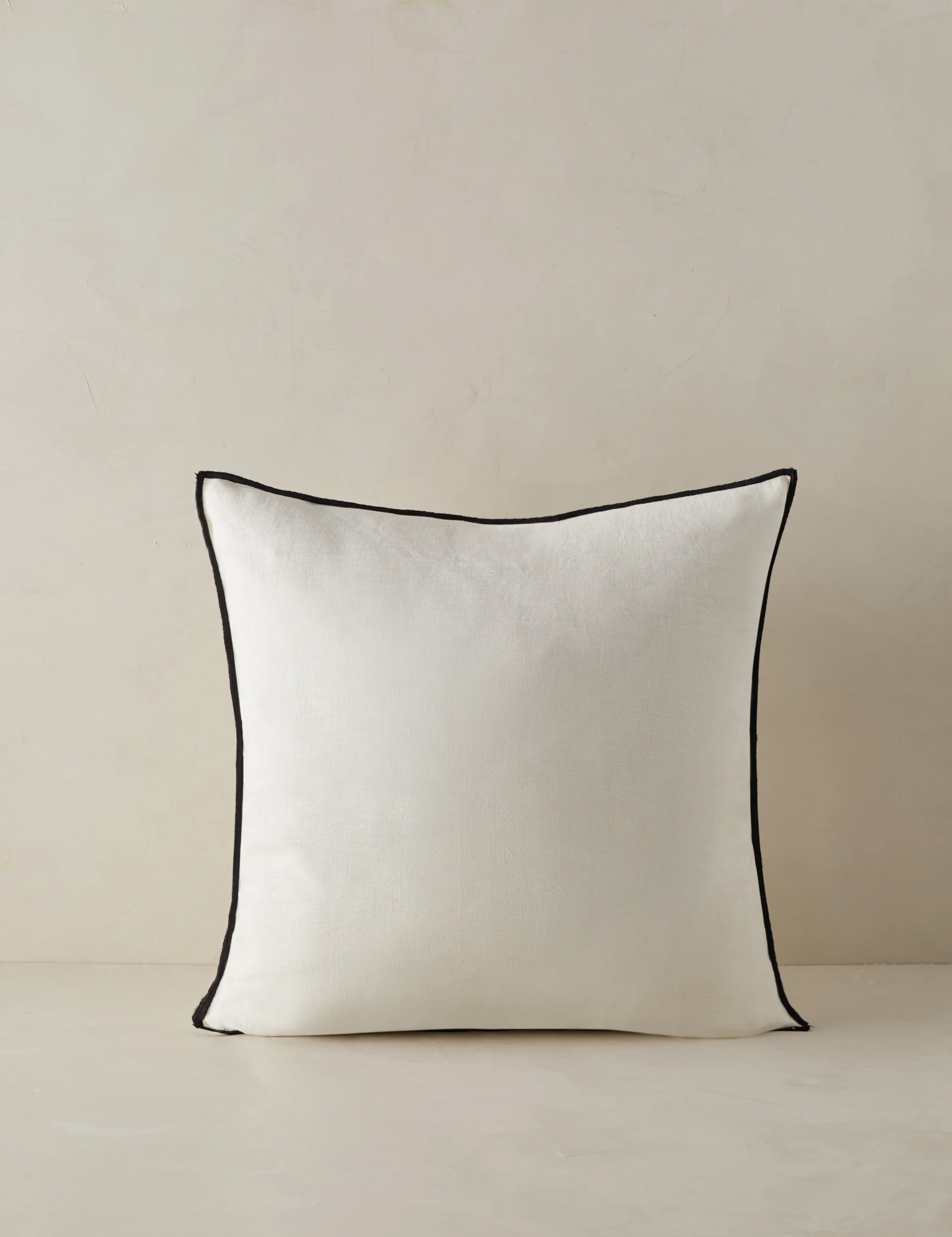Carys Contrast Linen Pillow - Image 4
