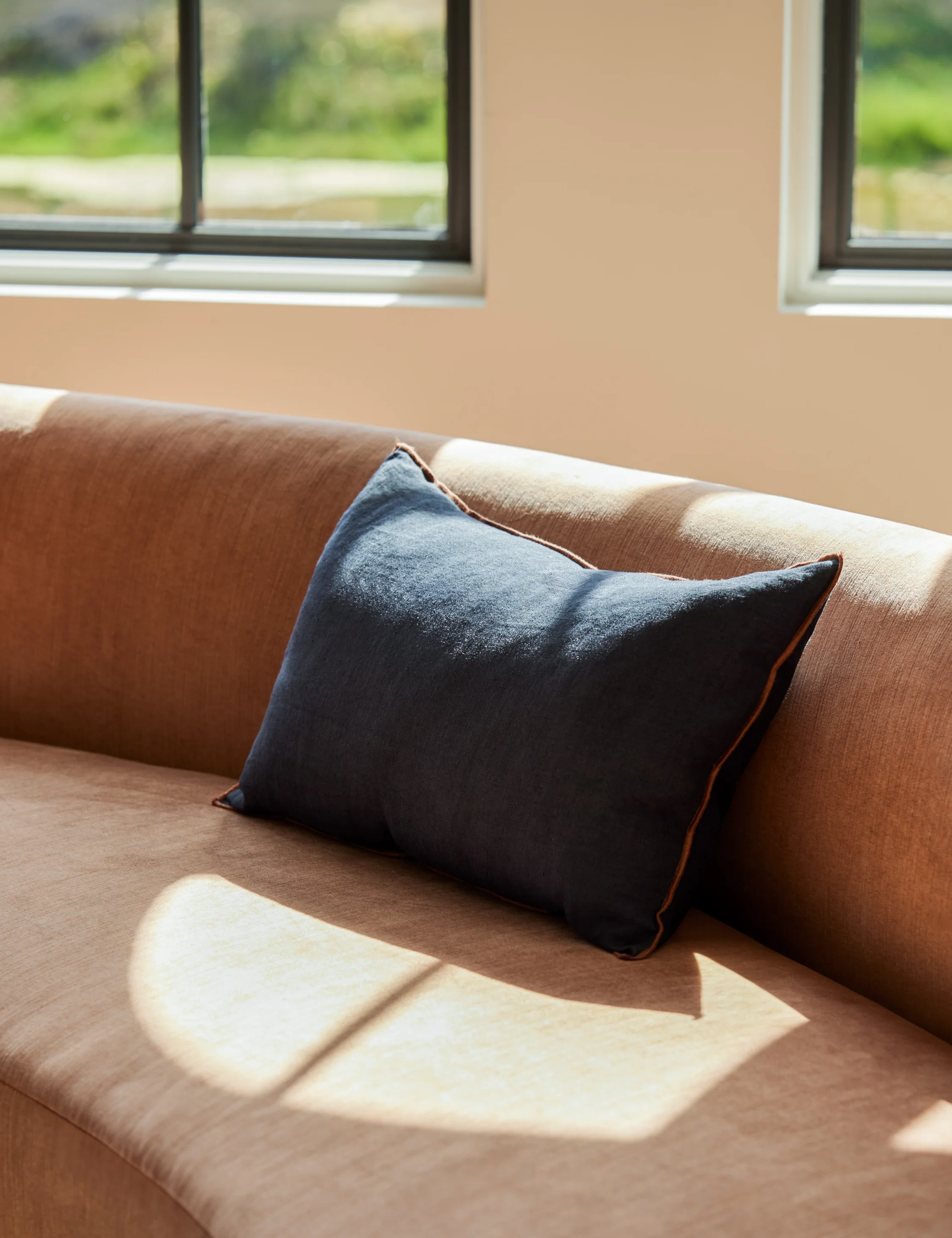 Carys Contrast Linen Pillow - Image 41