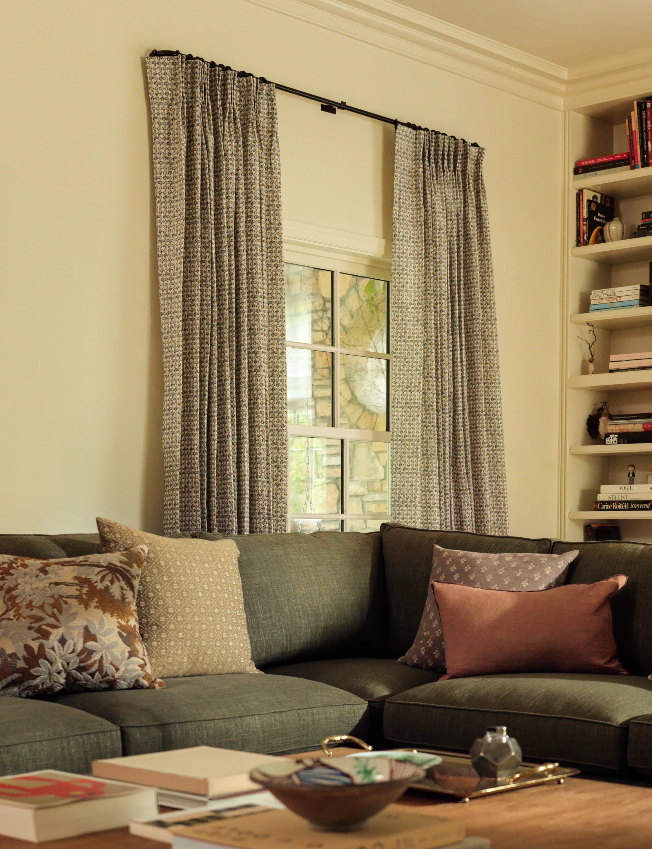 Carys Contrast Linen Pillow - Image 61