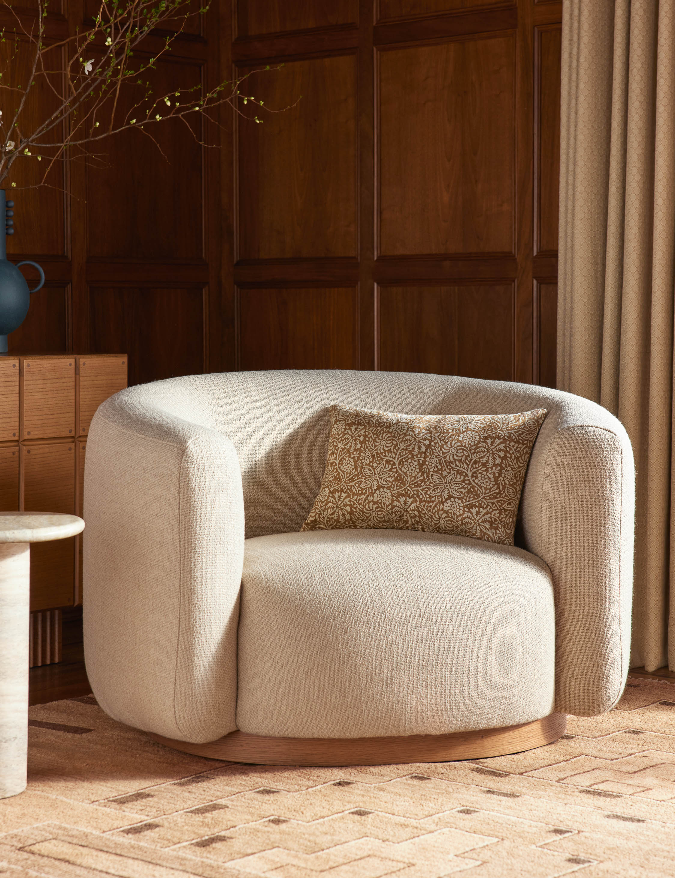 Clea Linen Pillow - Image 3