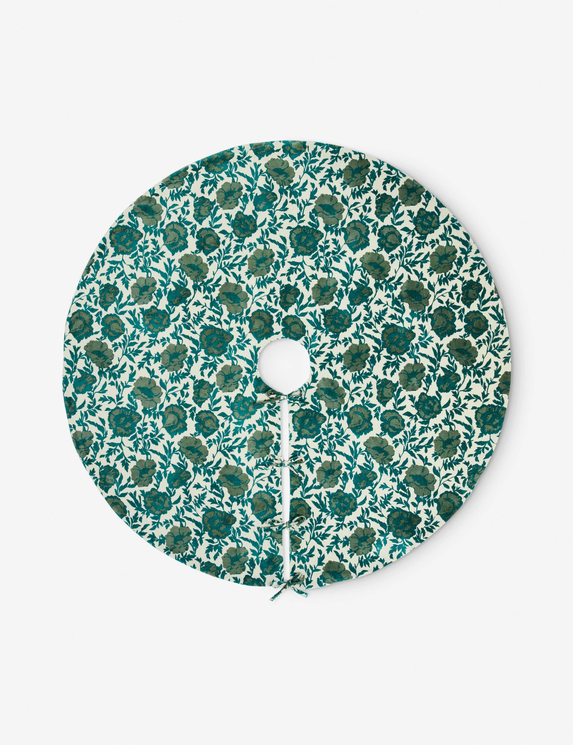 Corabel Velvet Tree Skirt - Image 2