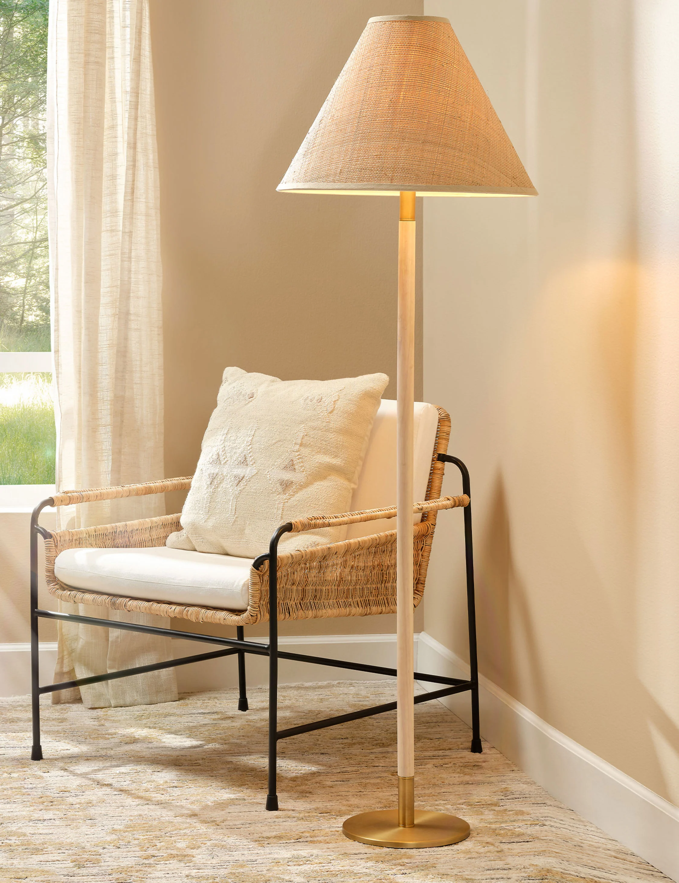 Dey Floor Lamp