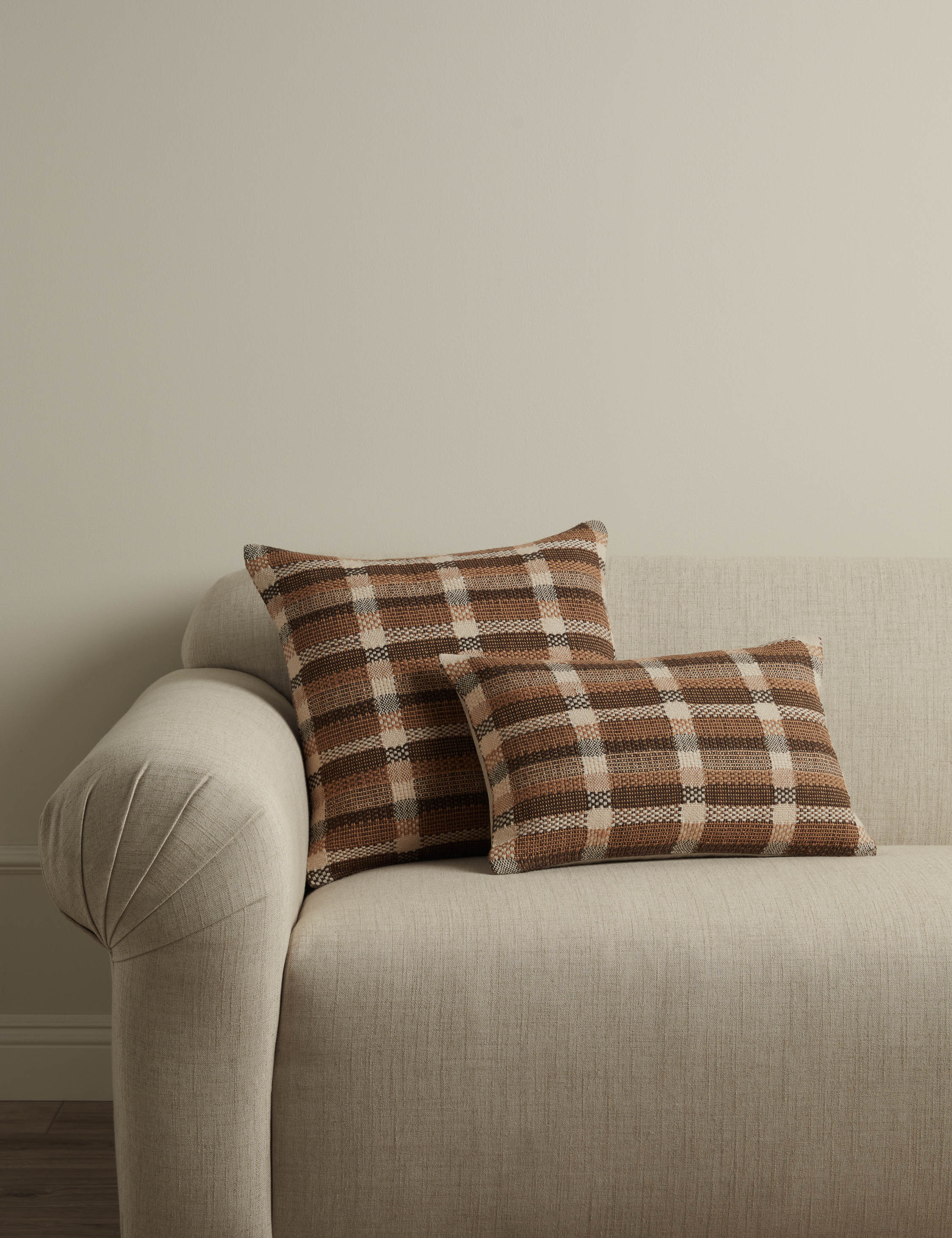 Effie Wool Pillow - Image 9
