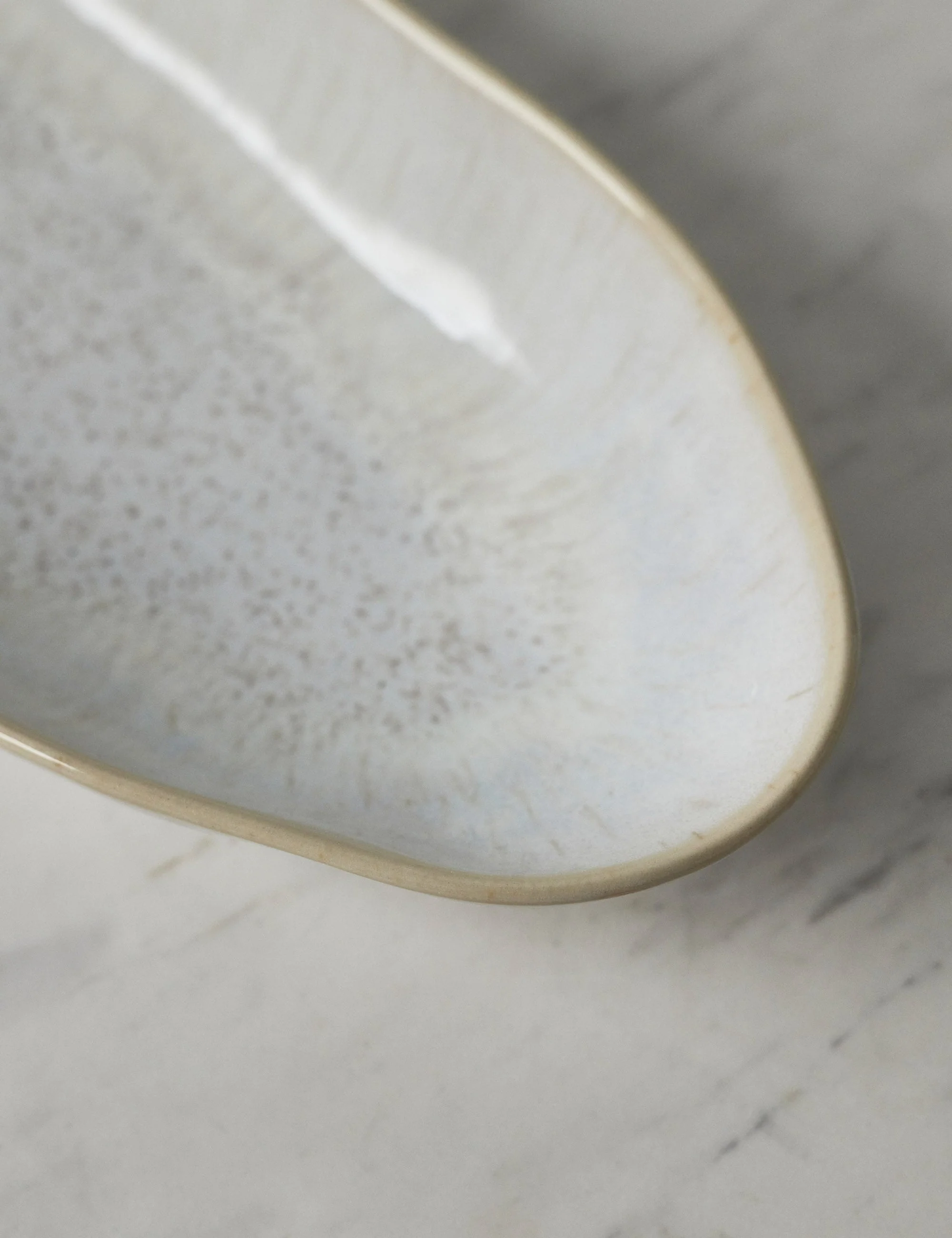 Eivissa Oval Serving Platte by Casafina - Image 7