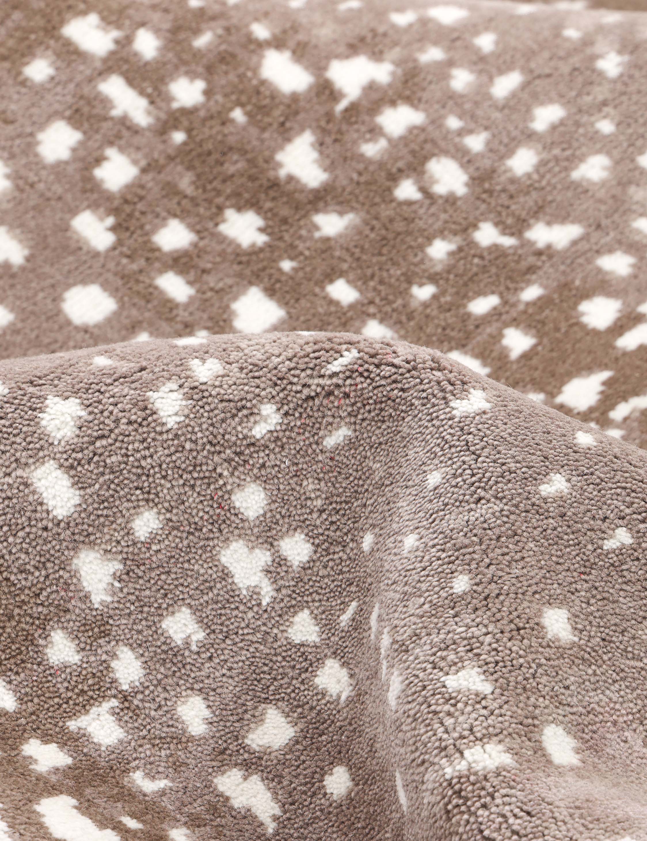Esmarie Hand-Knotted Wool Rug - Image 7