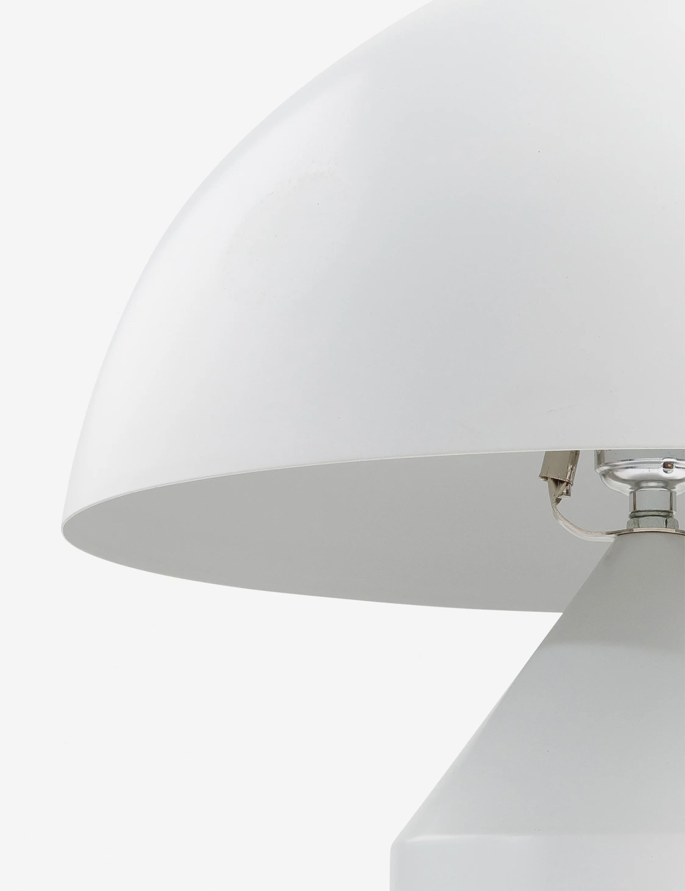 Ezri Table Lamp - Image 5