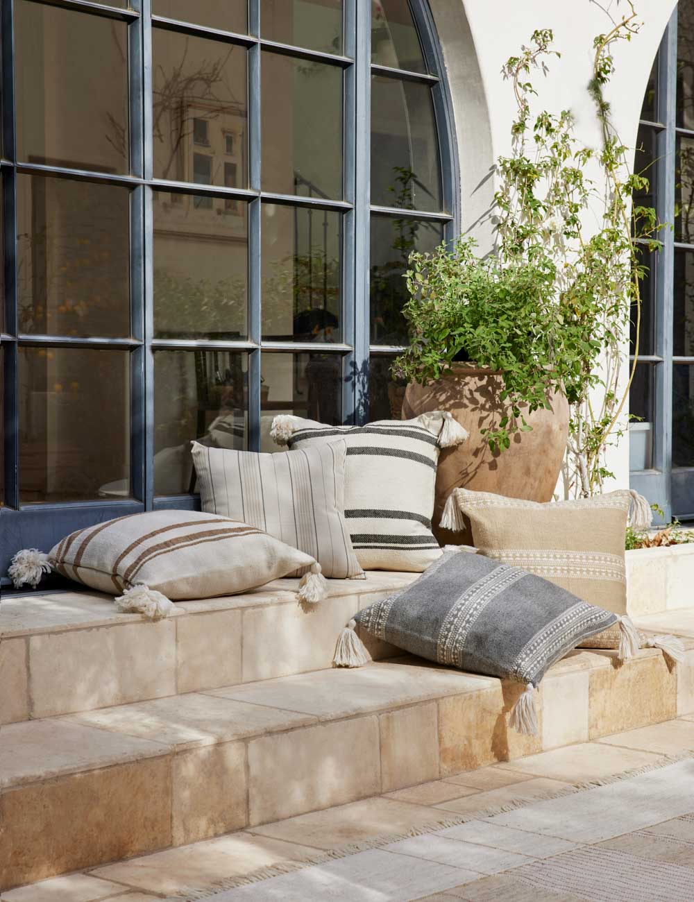Fez Indoor / Outdoor Pillow - Image 9