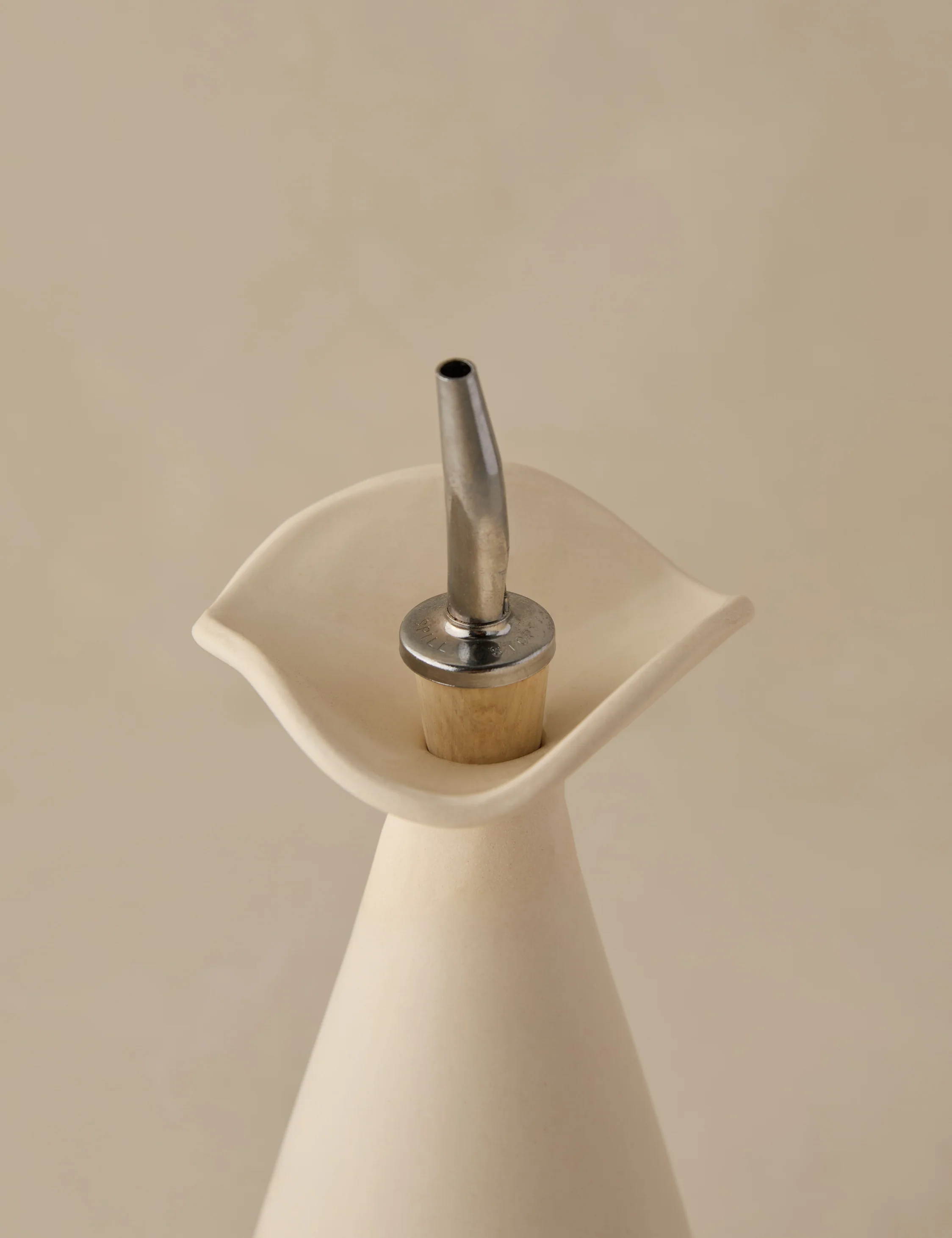 Flora Oil Cruet by SIN - Image 8
