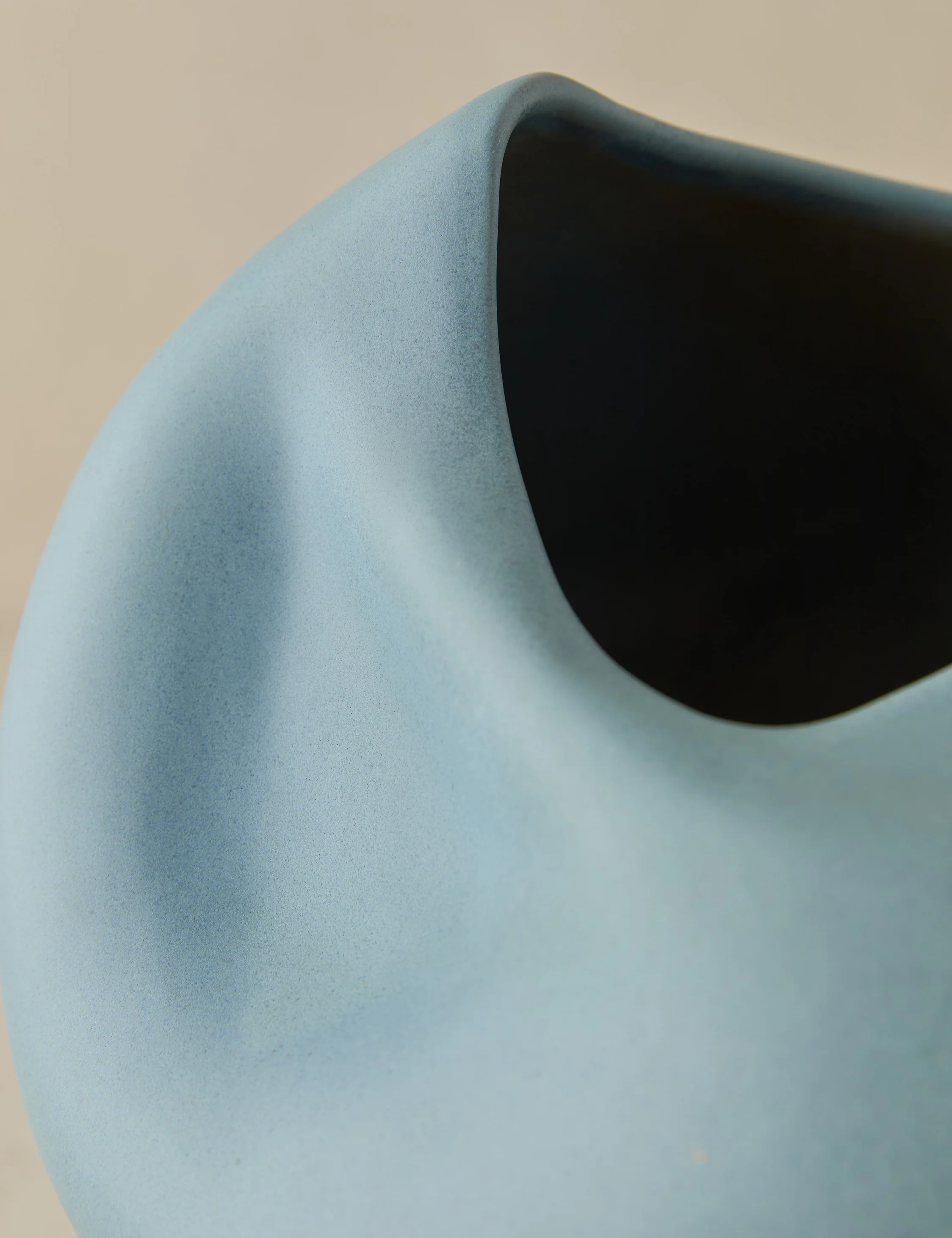 Gracelyn Vase - Image 4