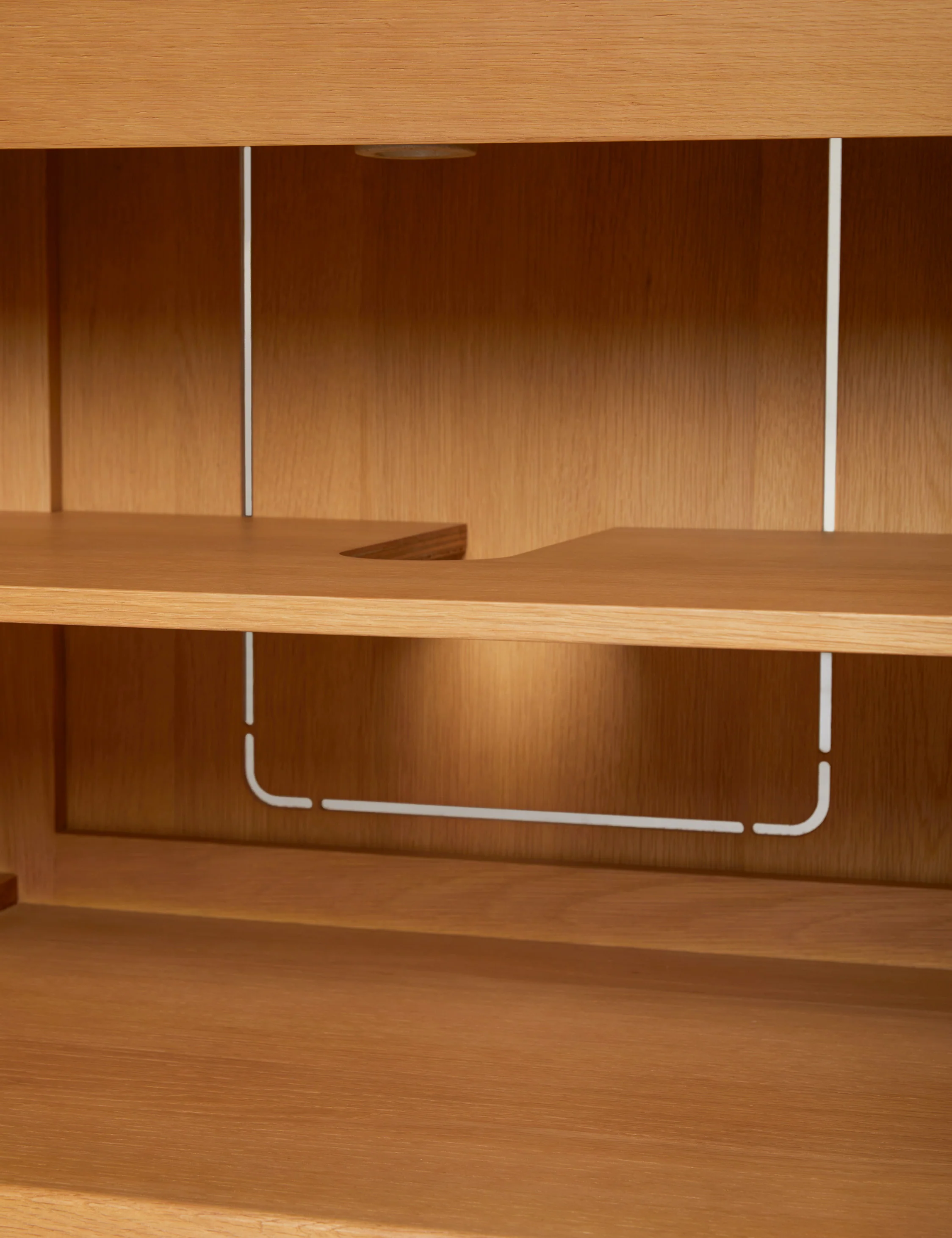 Hartnoll Bath Vanity - Image 16