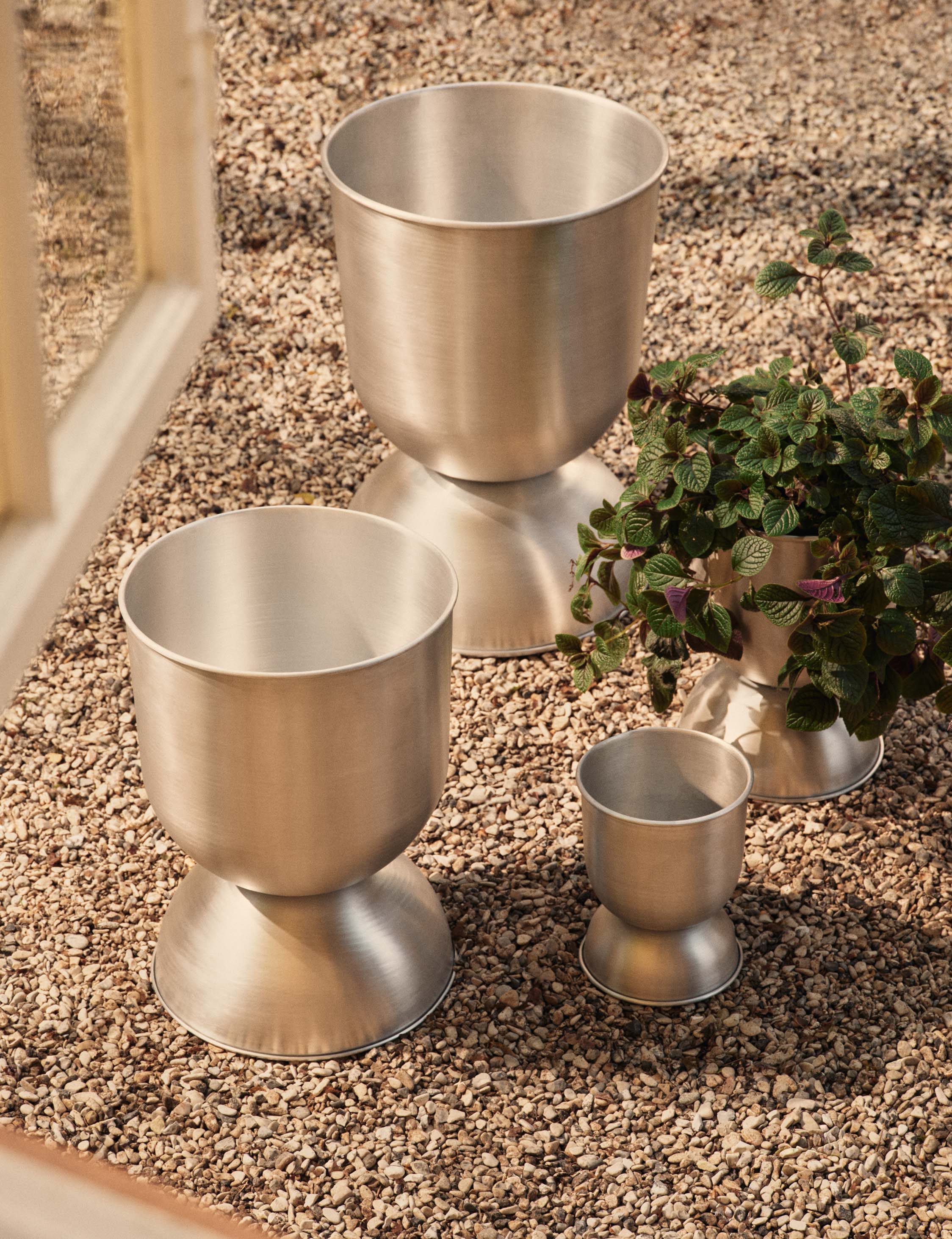 Hourglass Planter