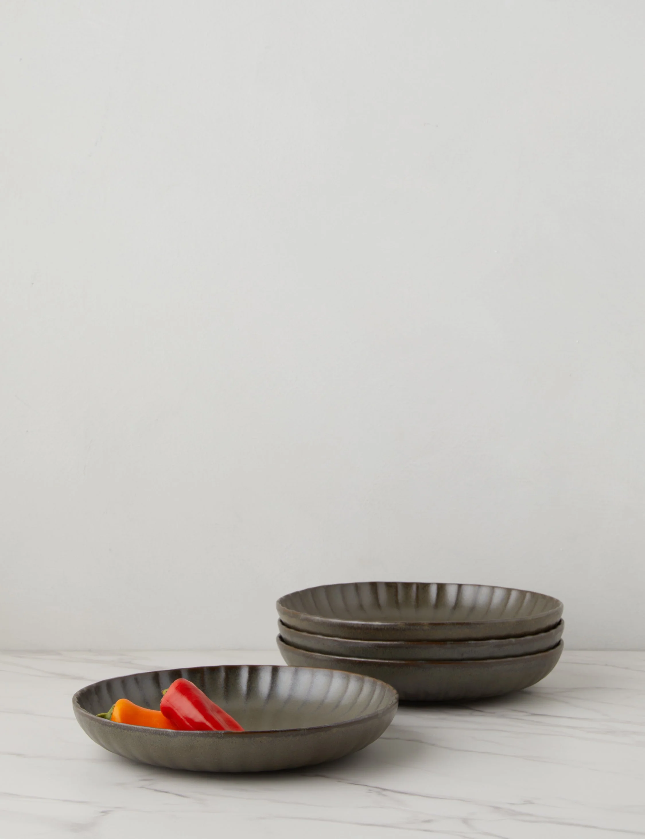 Inku Ceramic Dinnerware by Sergio Herman x Serax - Image 40