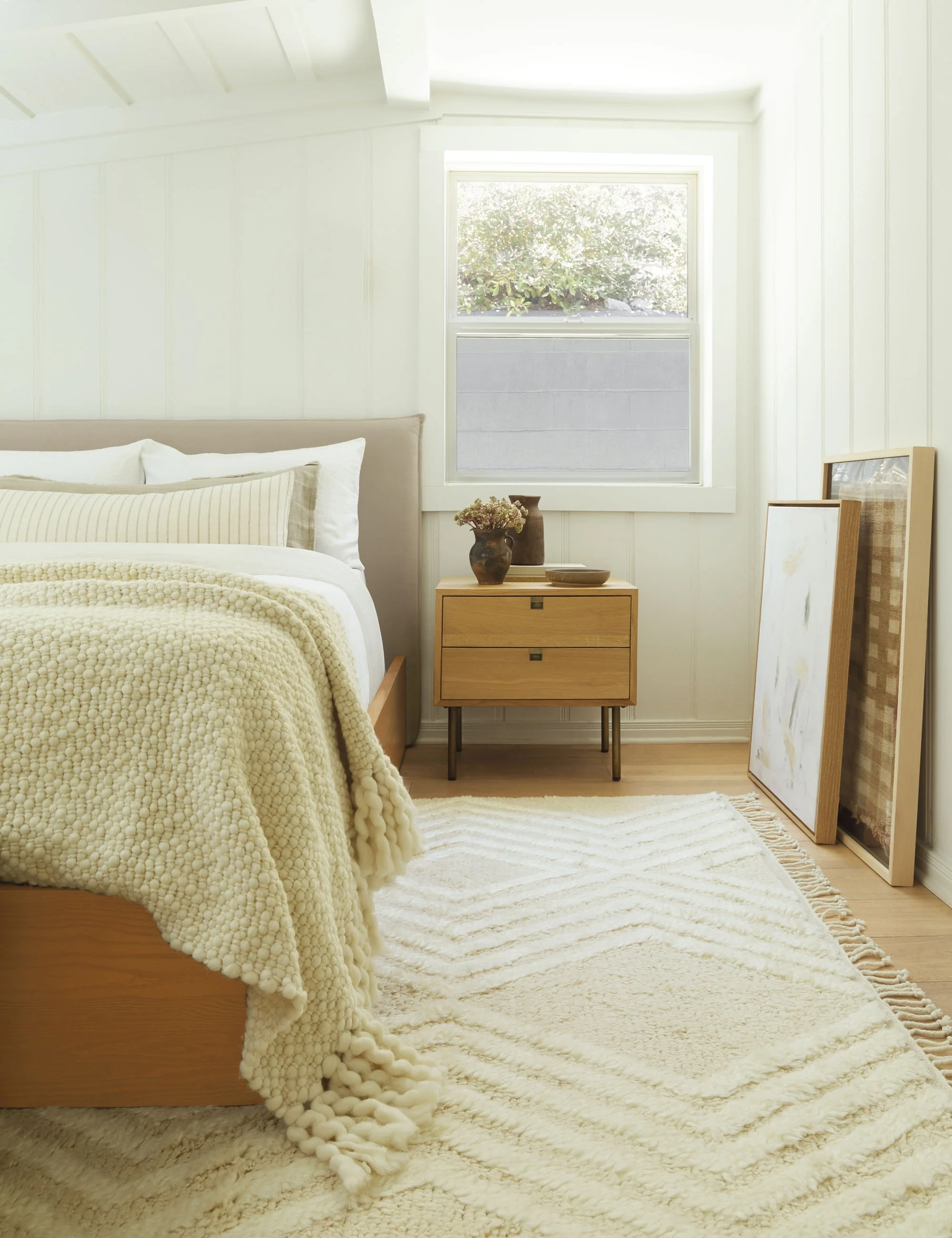 Karma Nightstand - Image 2