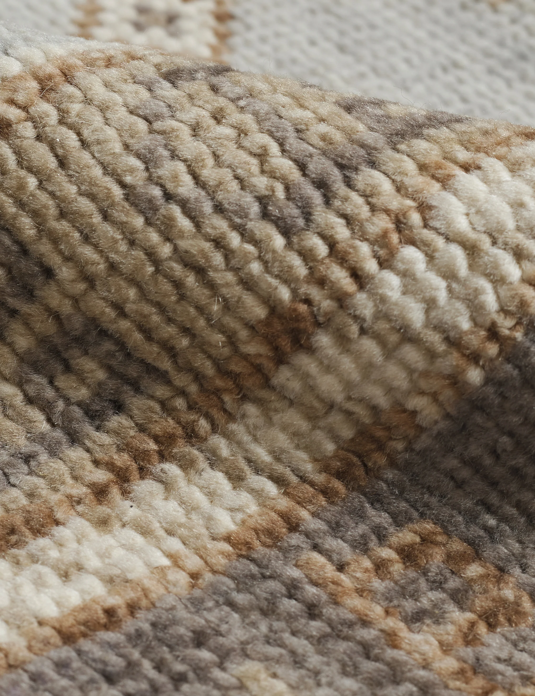 Kate Hand-Knotted Wool Rug Swatch - Image 4