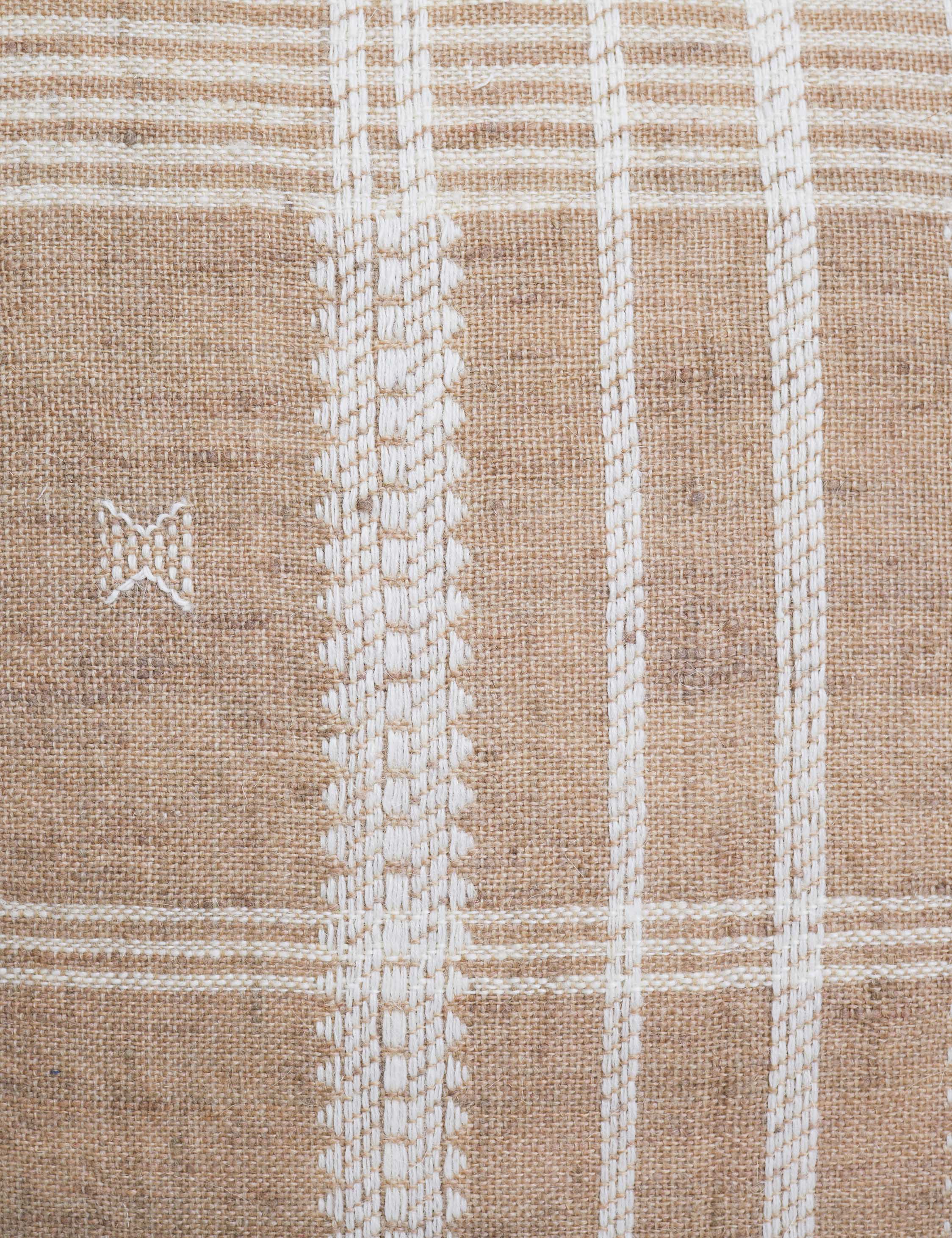 Kavia Pillow - Image 13