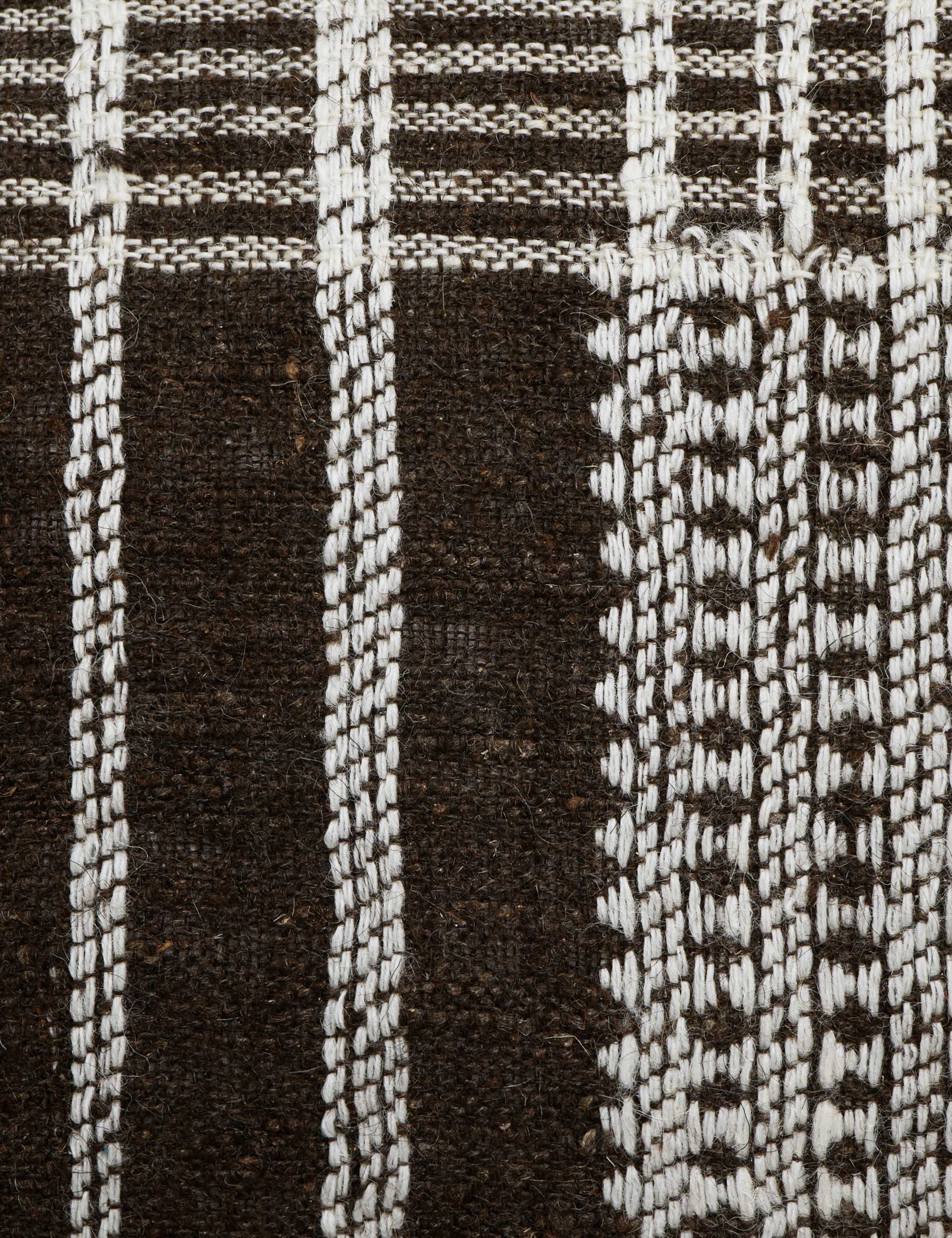Kavia Pillow - Image 39