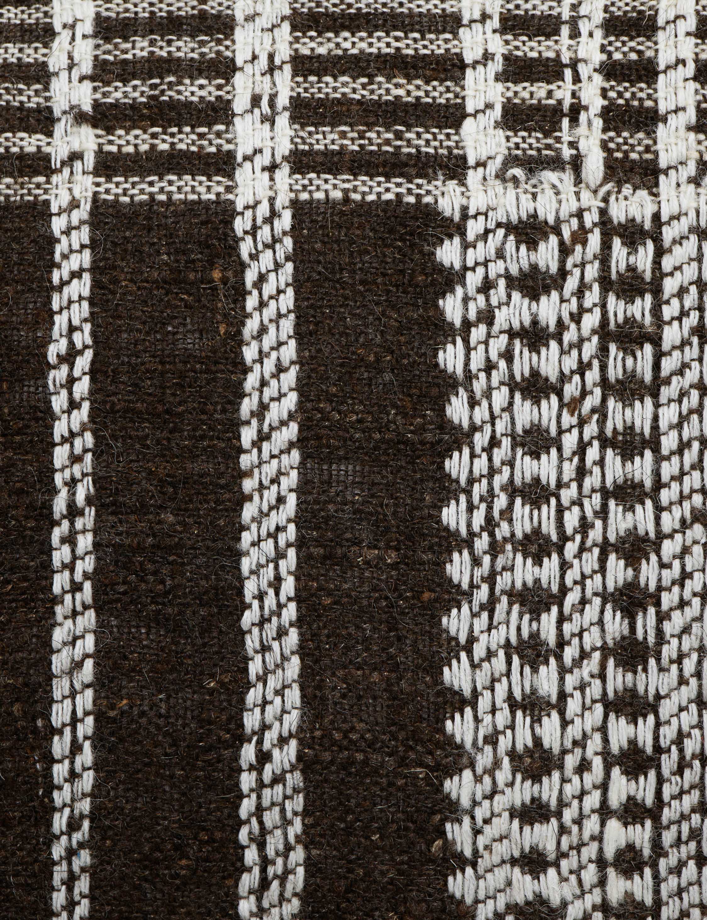 Kavia Pillow - Image 49
