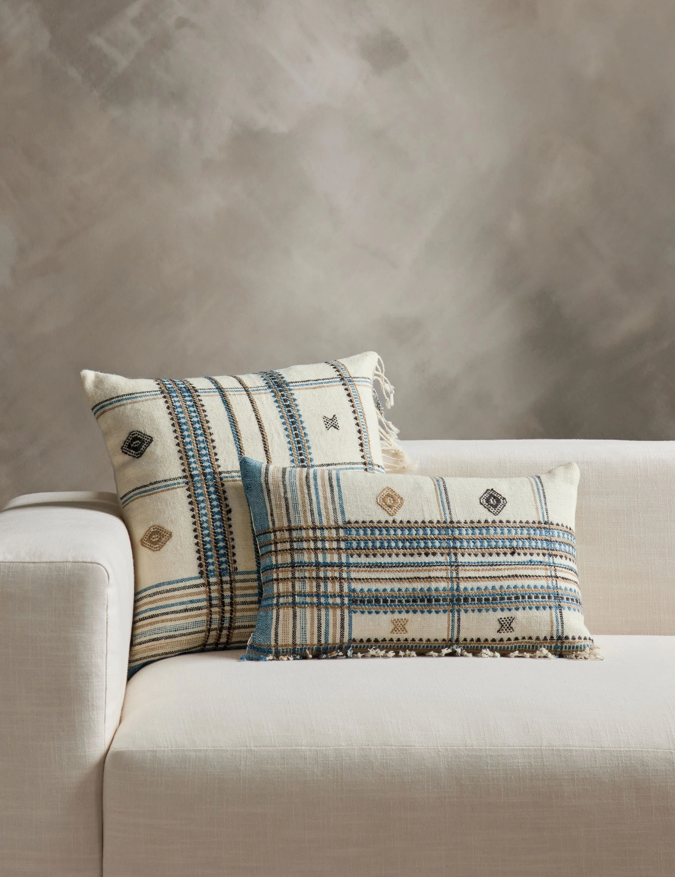 Kavia Pillow - Image 74