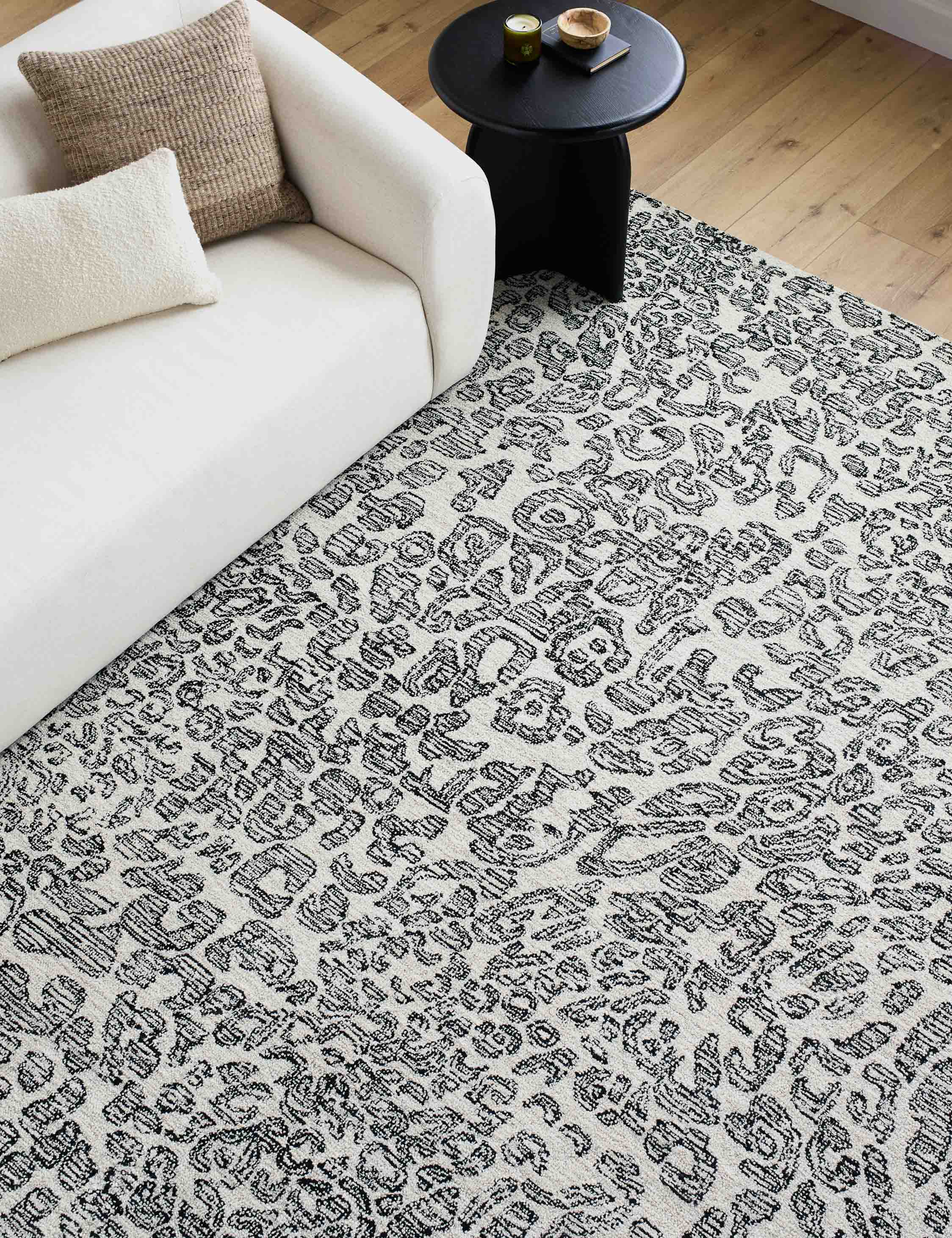 Koston Hand-Tufted Wool Rug - Image 6