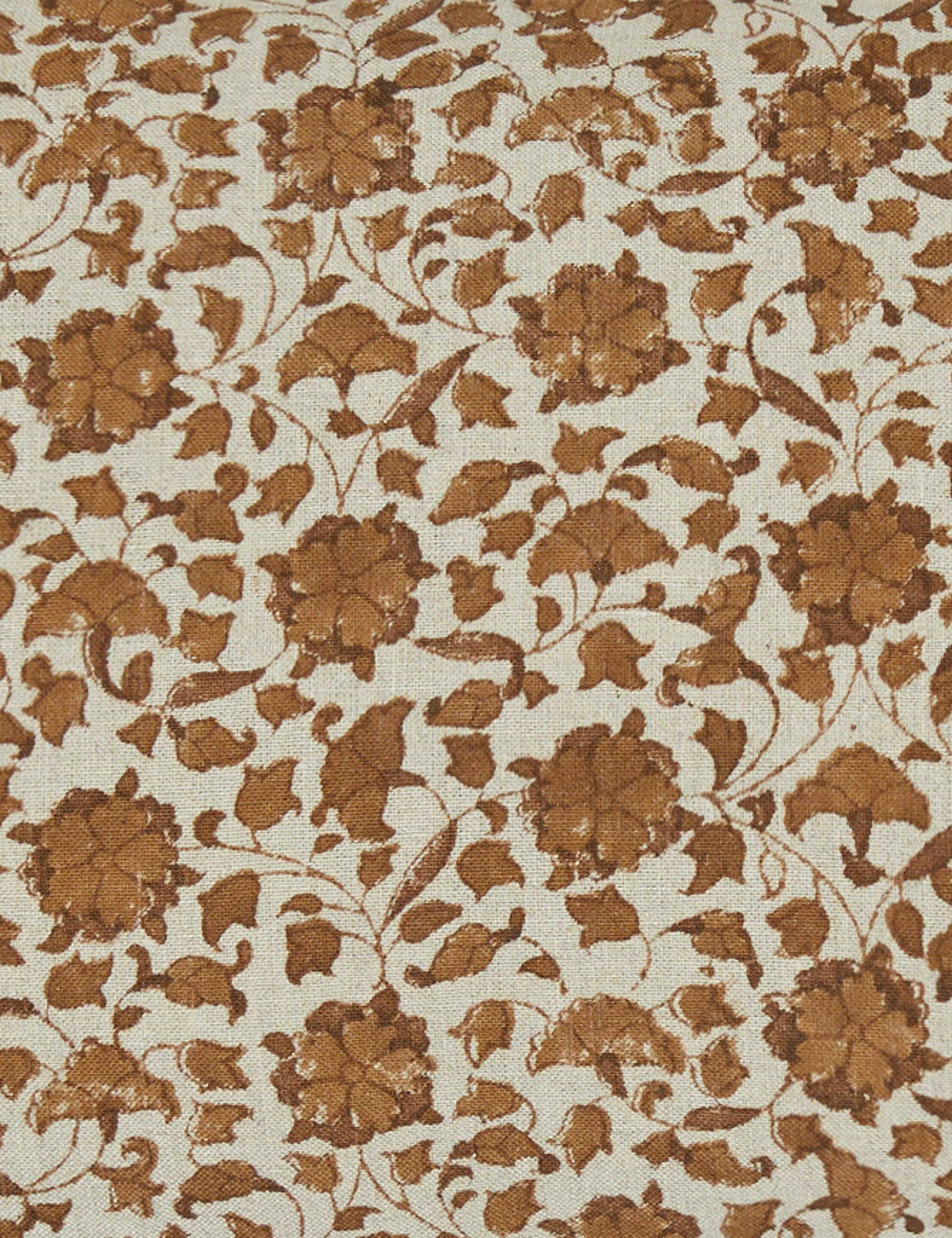 Lavelanet Linen Pillow - Image 9