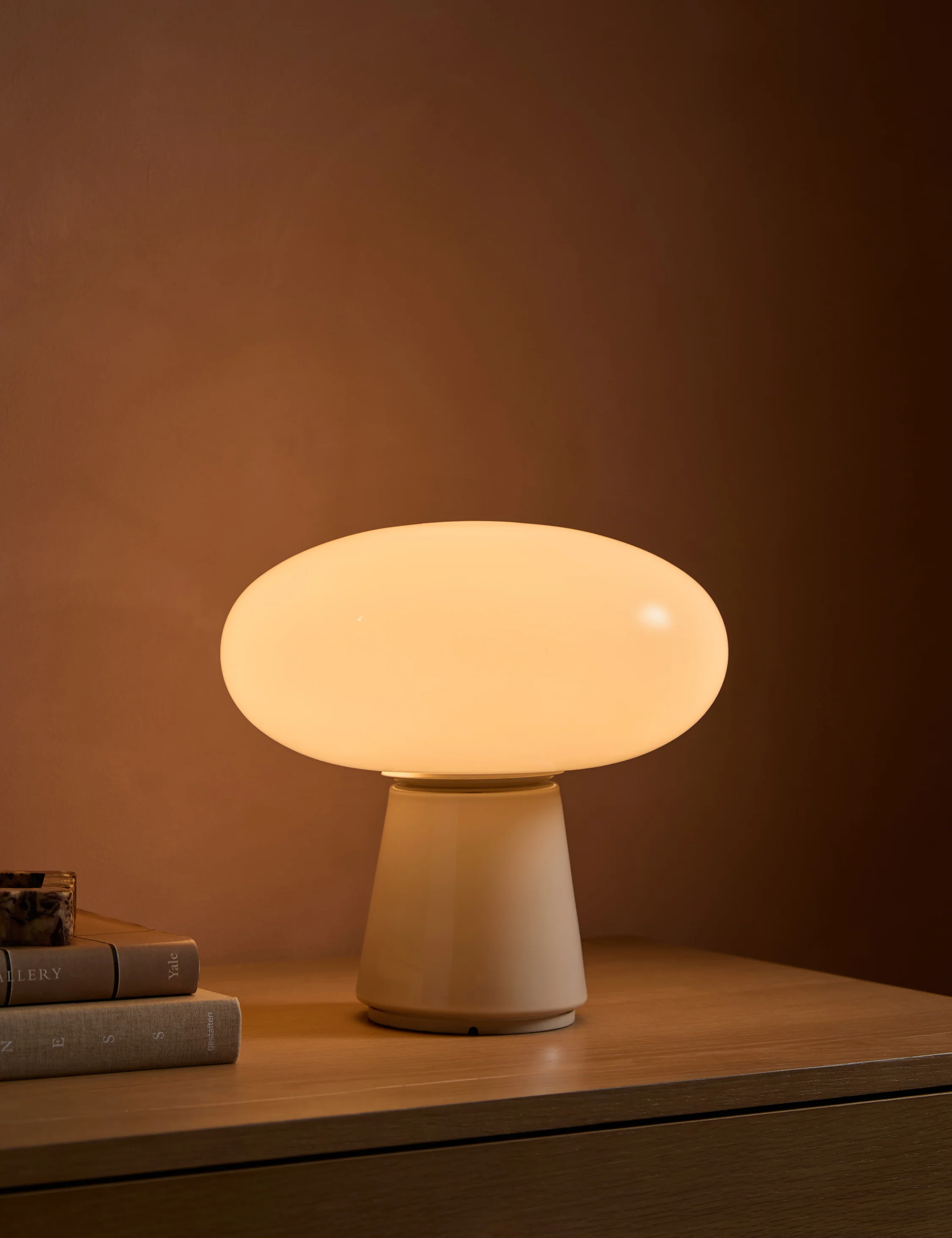 Leesa Cordless Table Lamp - Image 3