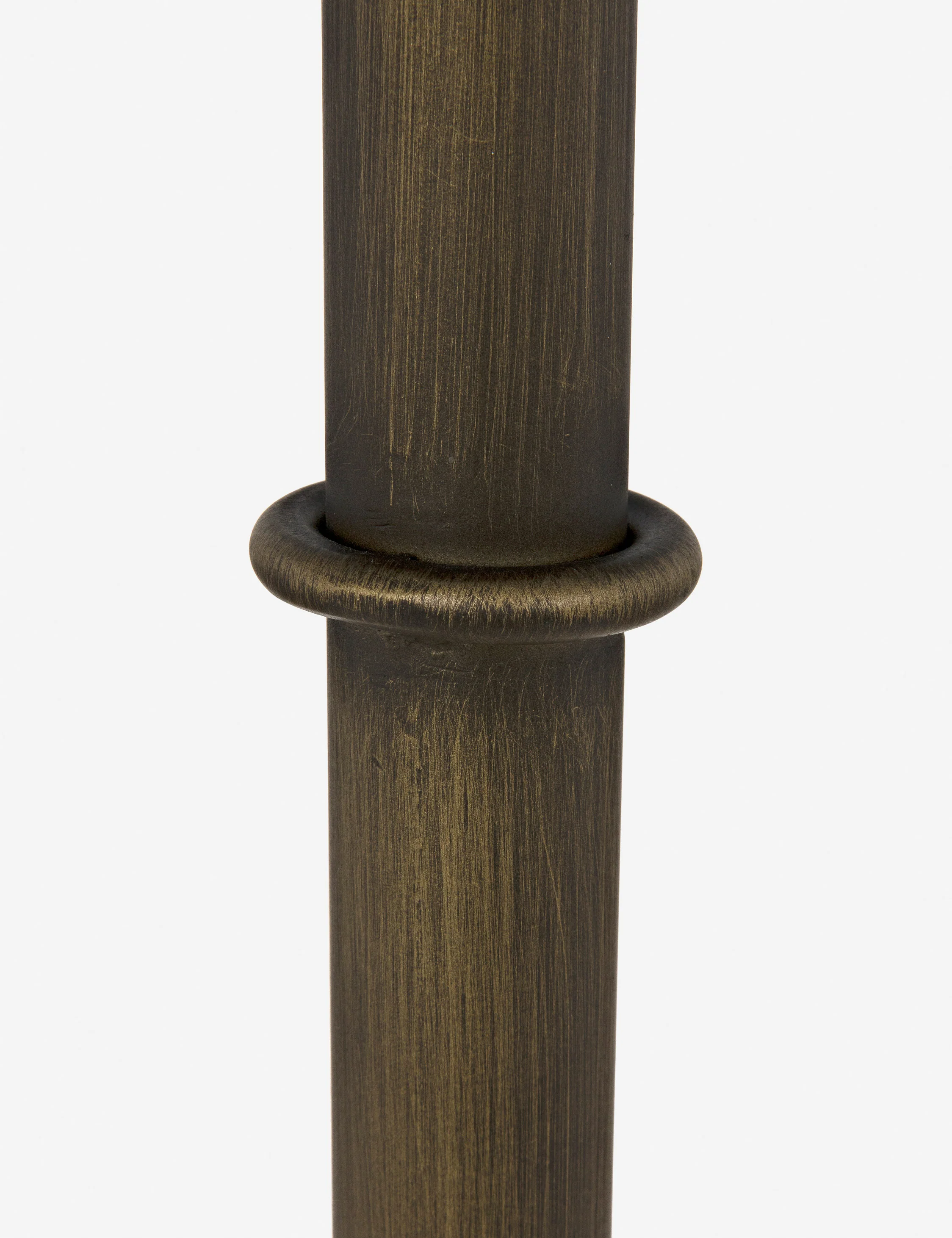 Lintz Round Side Table - Image 9
