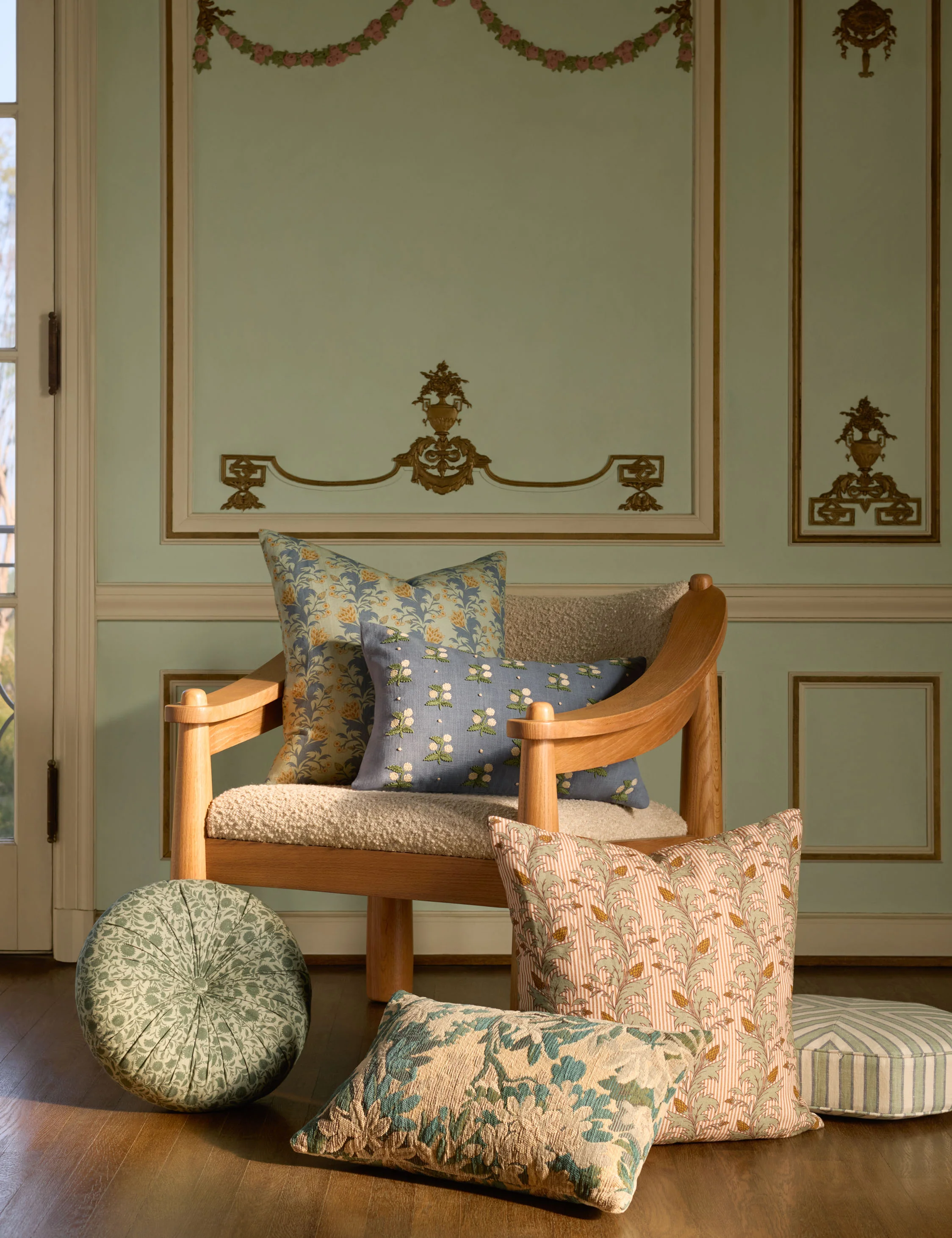Madelief Embroidered Pillow - Image 10
