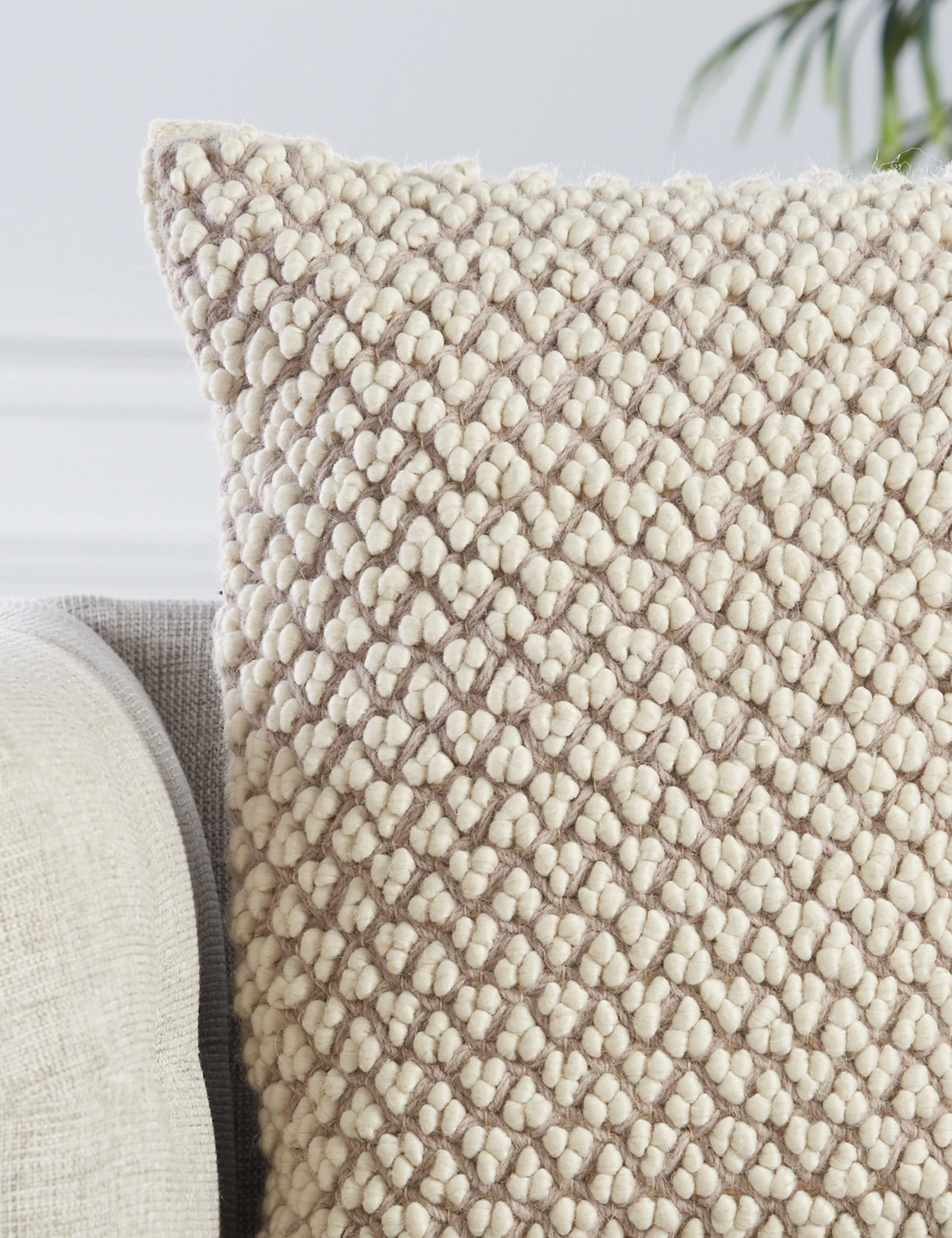 Luan Pillow - Image 8