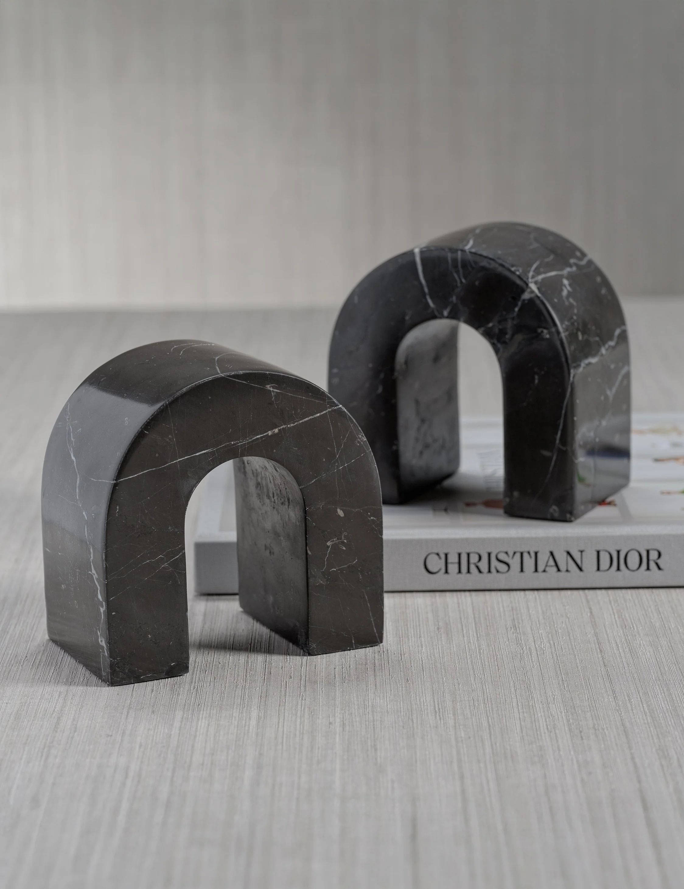 Marchbank Bookends (Set of 2) - Image 3
