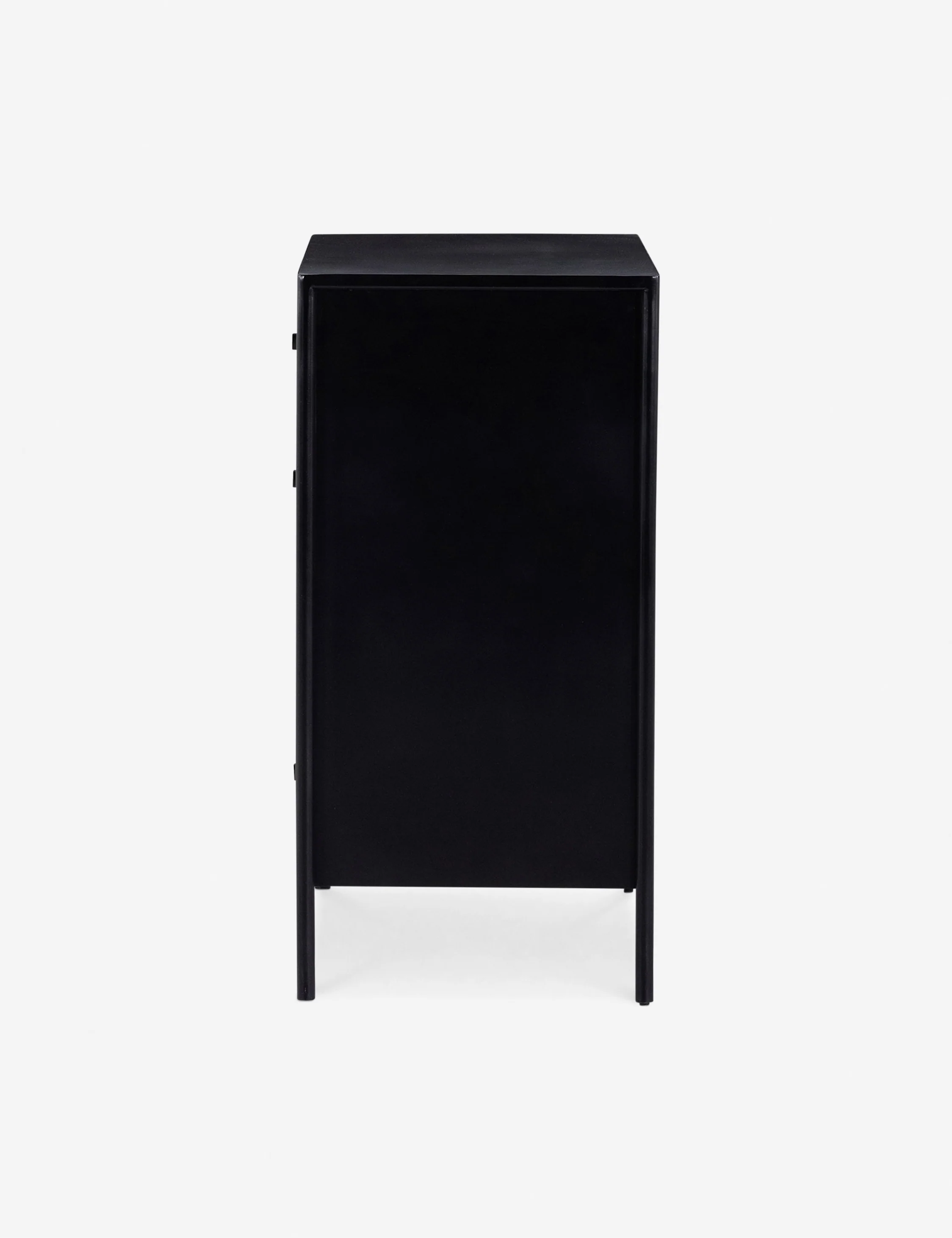 Mathus 5-Drawer Dresser - Image 6