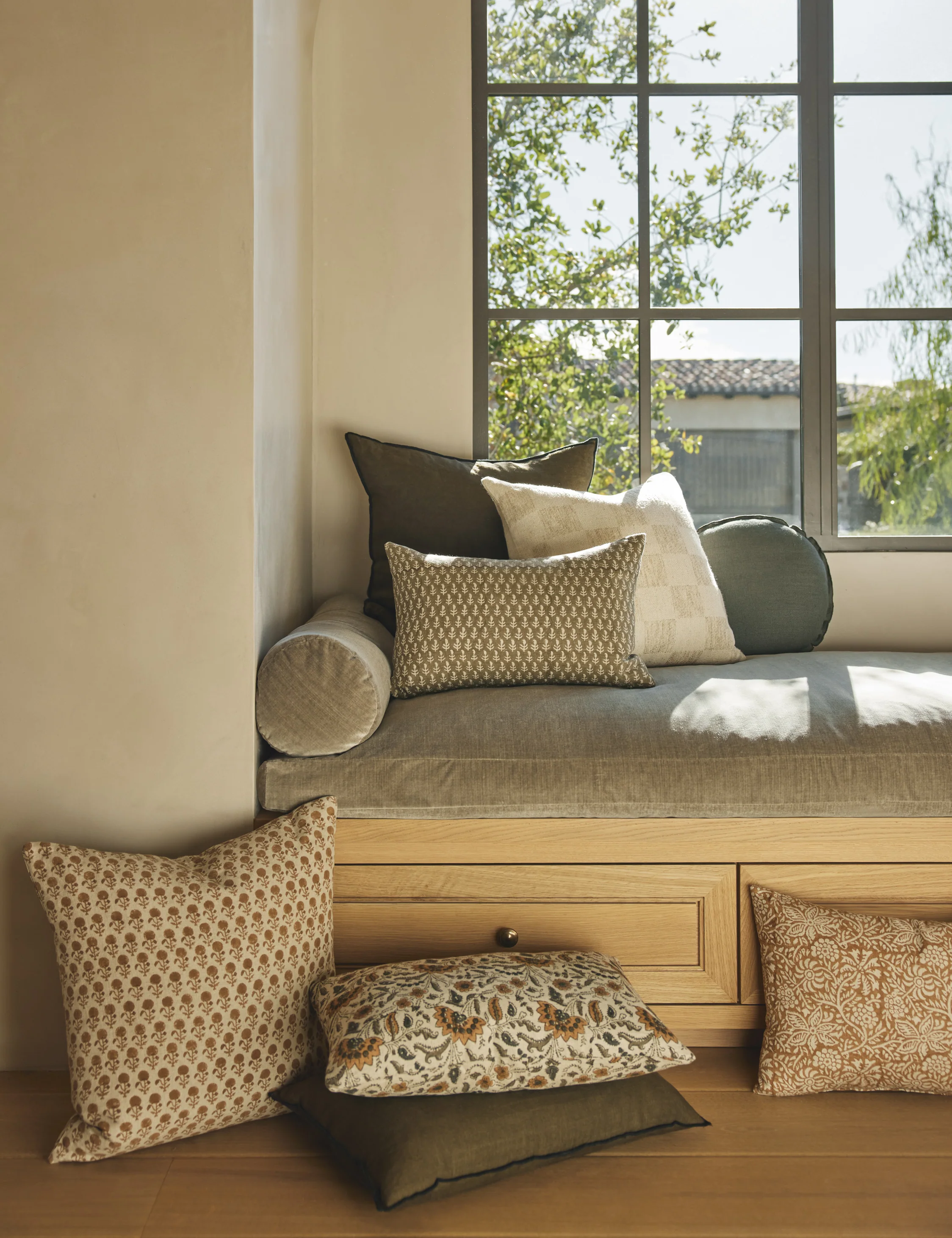 May Linen Pillow - Image 25