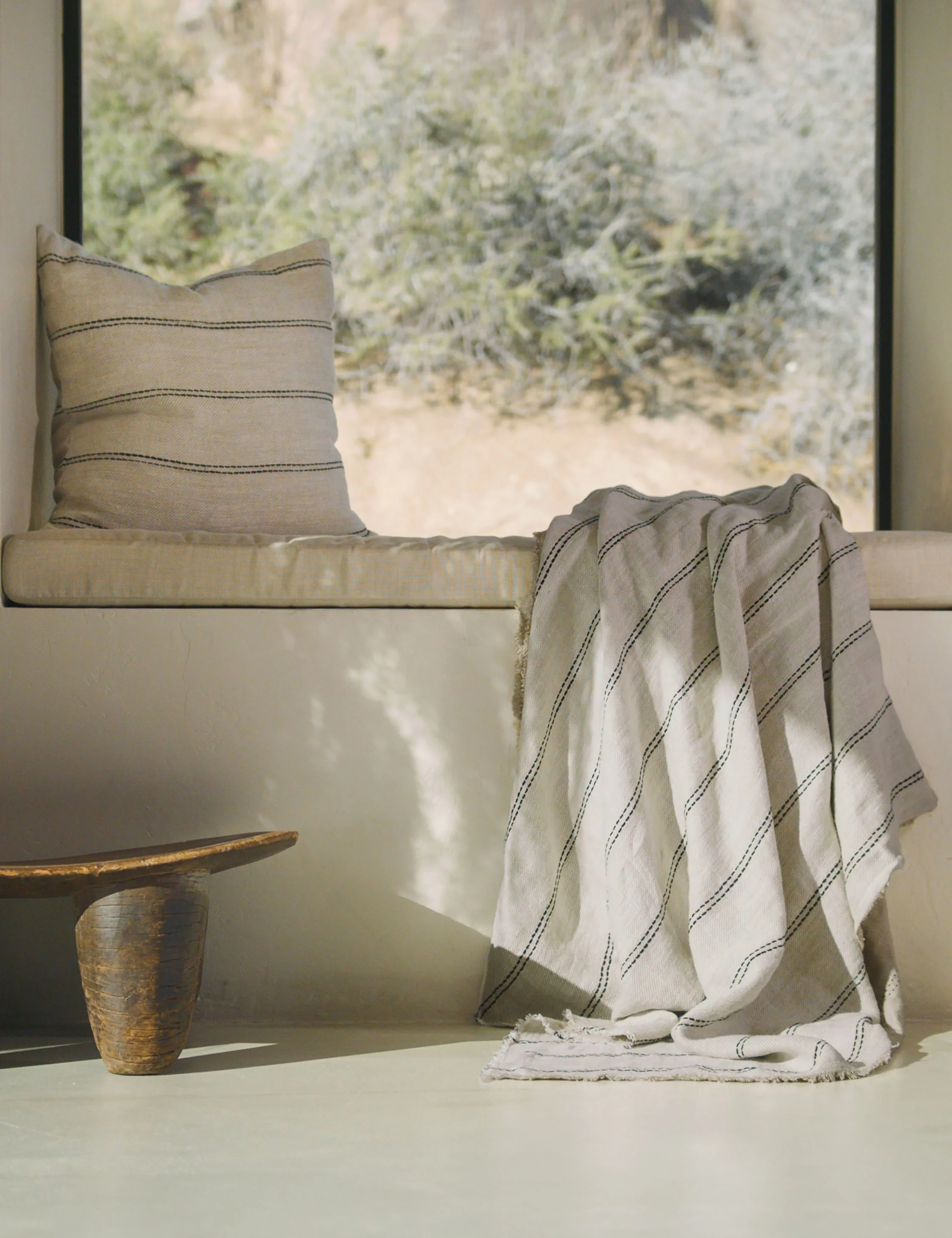 Mira Throw - Image 6