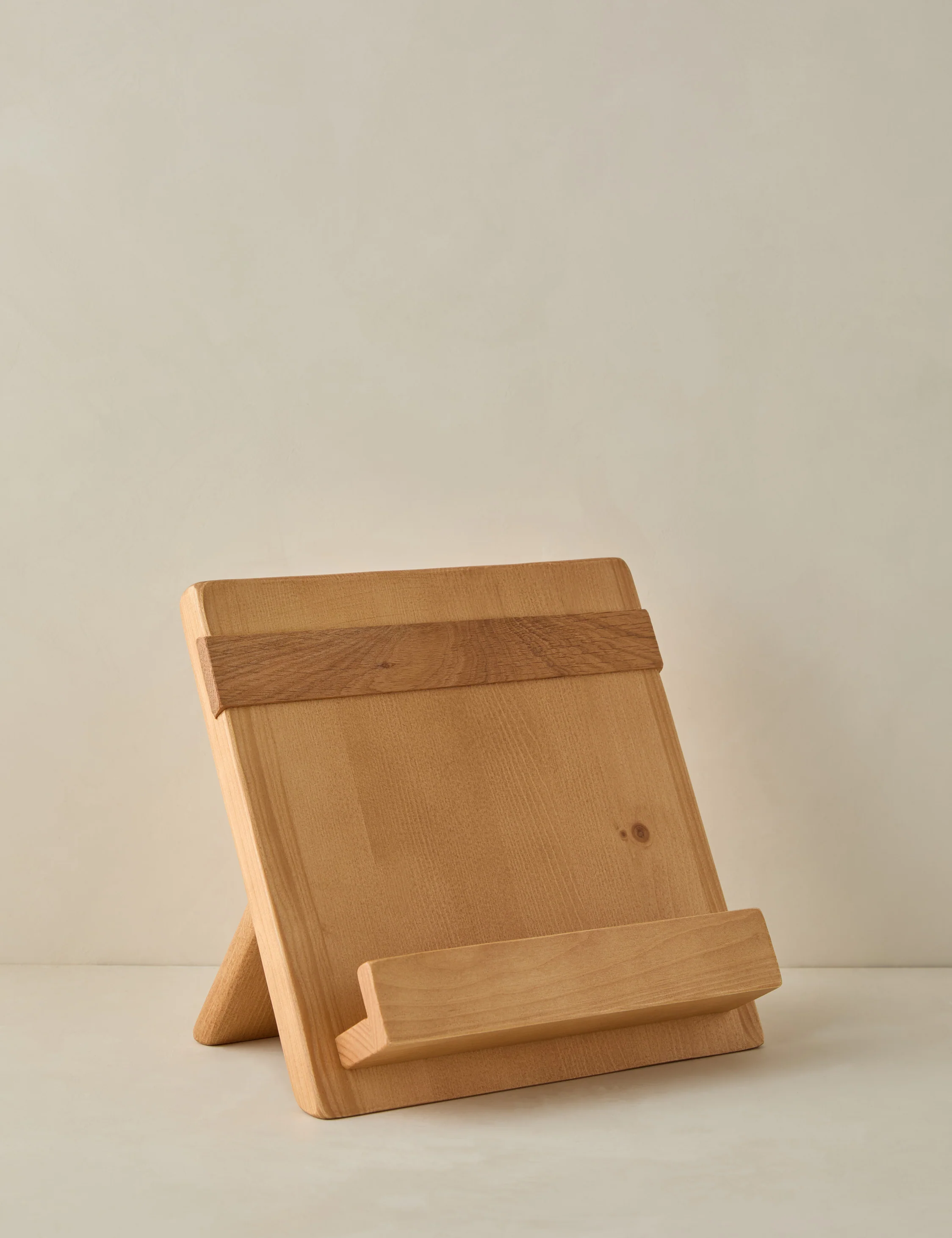 Mod Cookbook Holder by etúHOME - Image 3